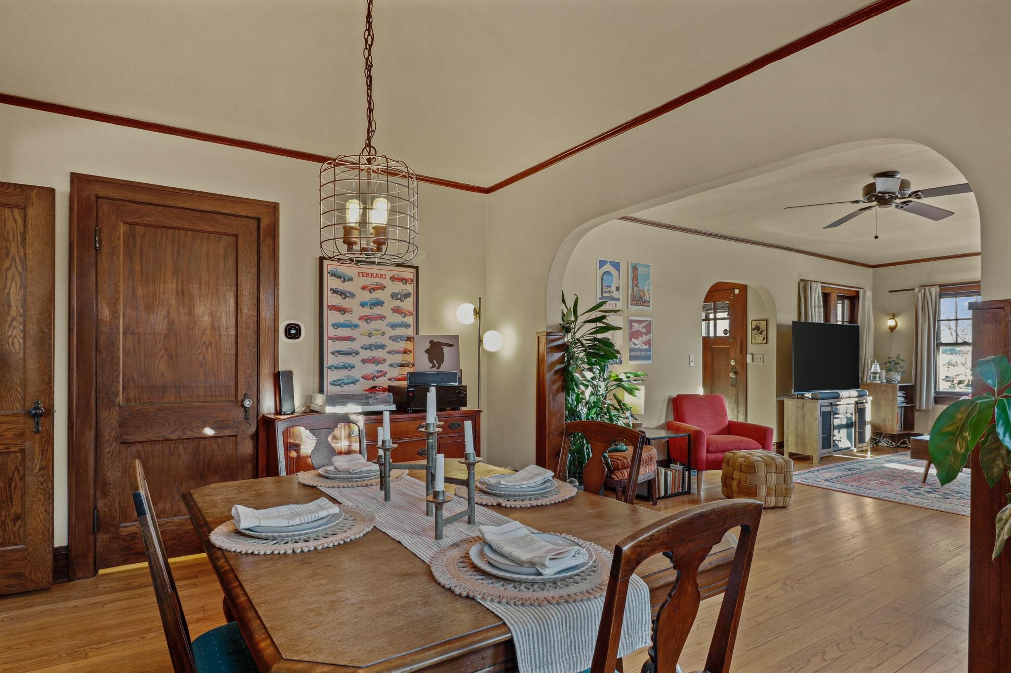 3214 E Washington Avenue