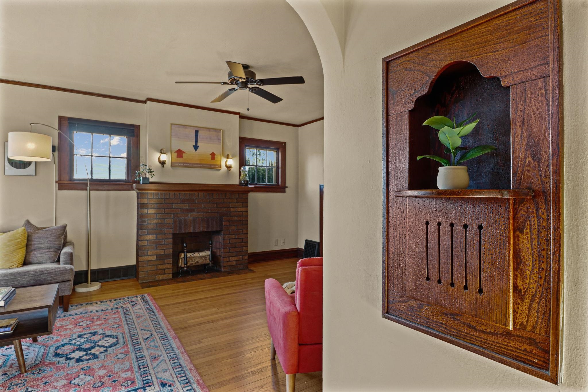 3214 E Washington Avenue