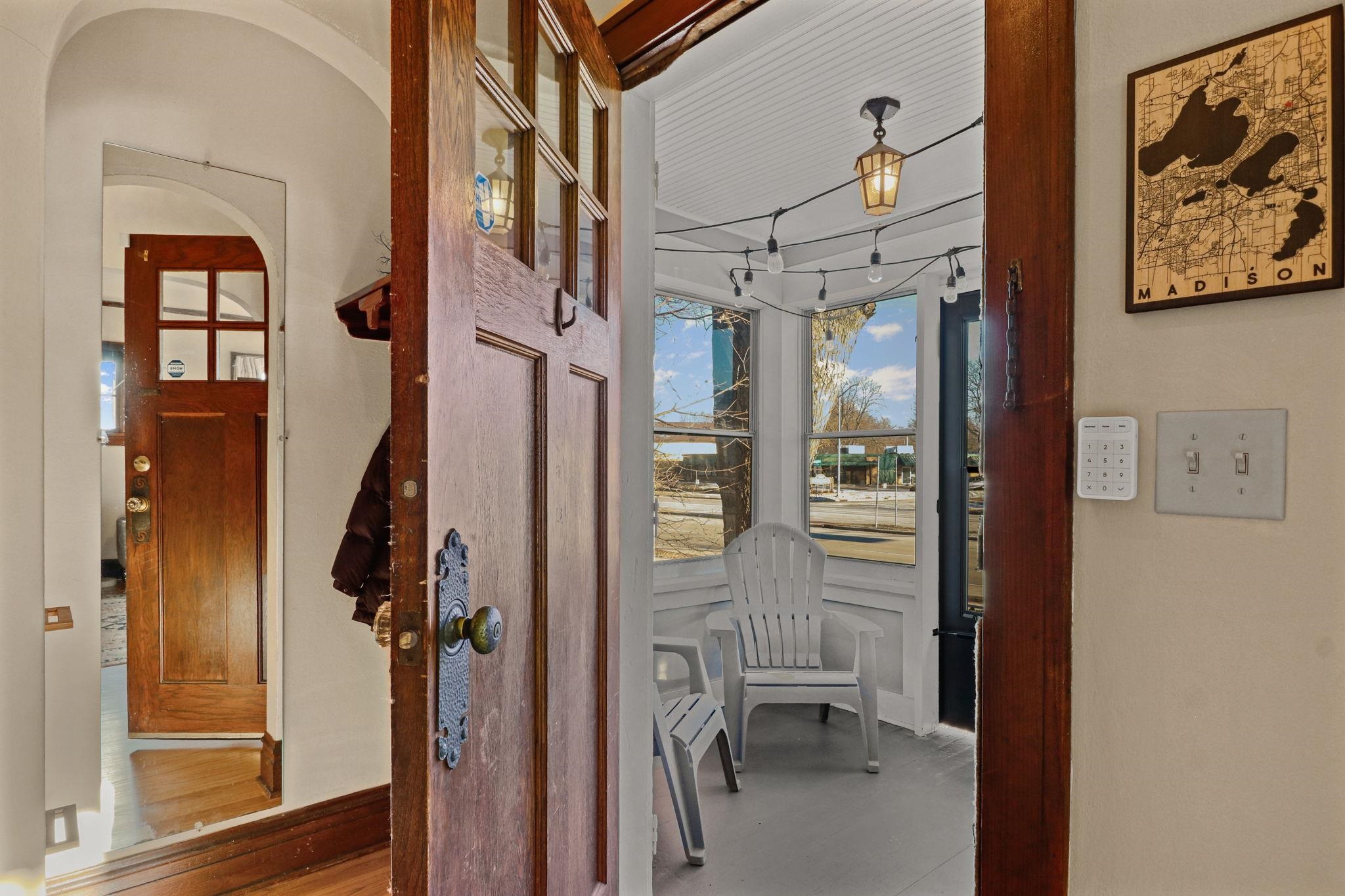 3214 E Washington Avenue