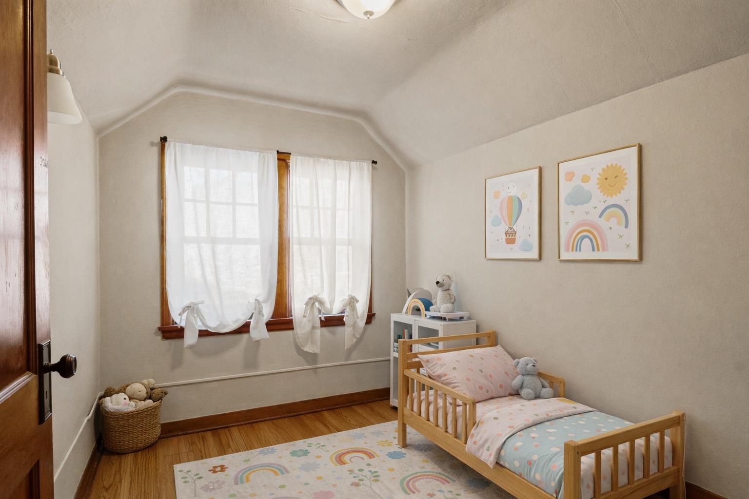 3214 E Washington Avenue