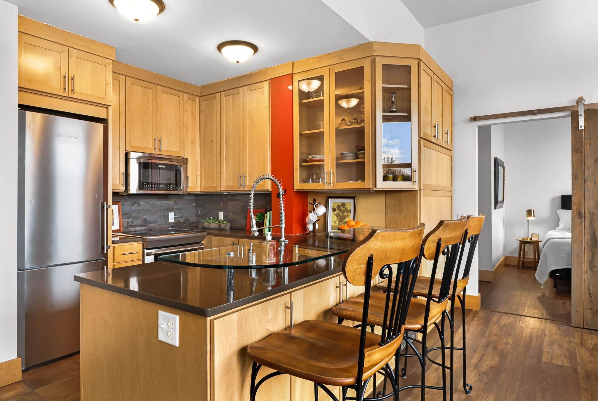 123 N Blount Street 506