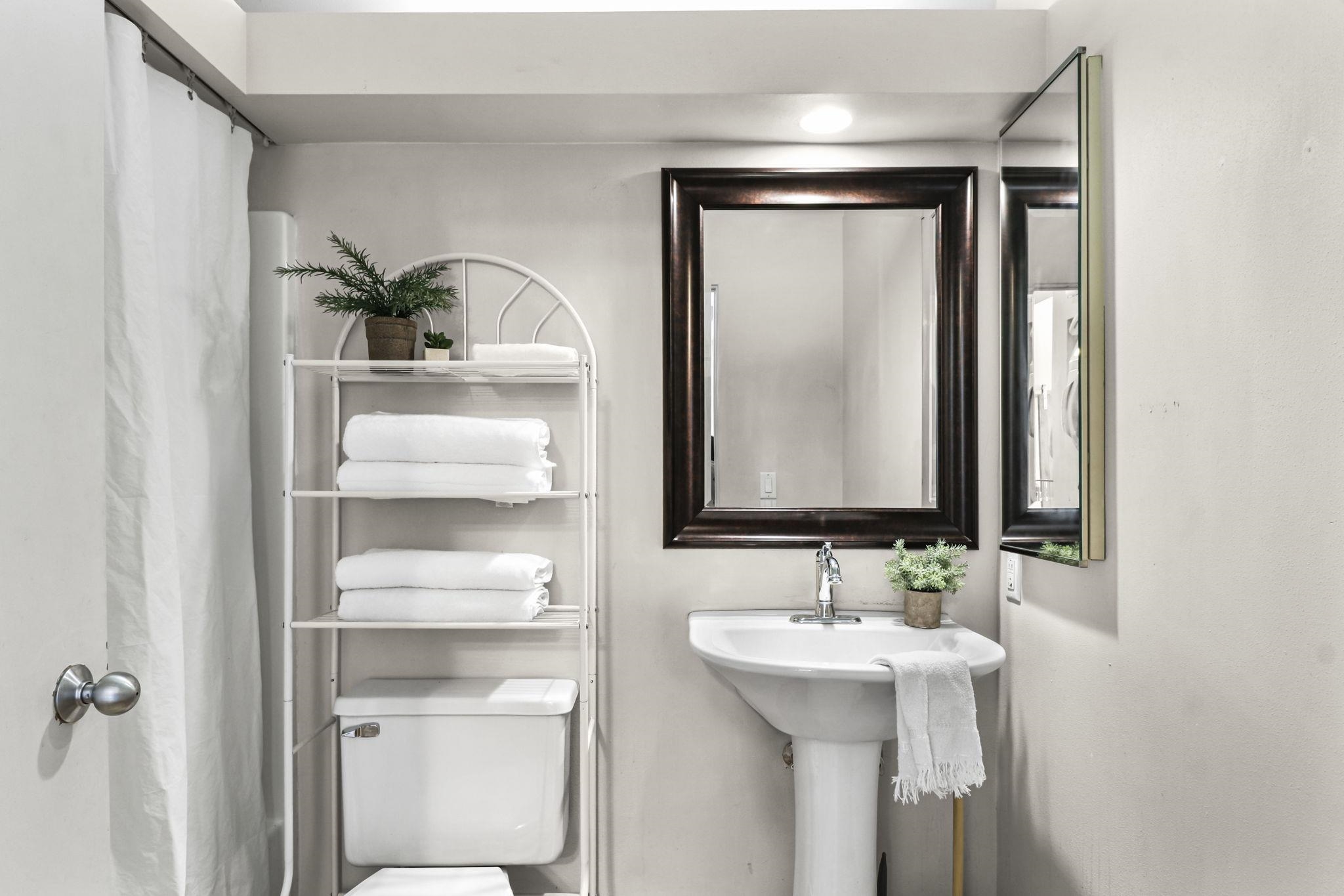 123 N Blount Street 506