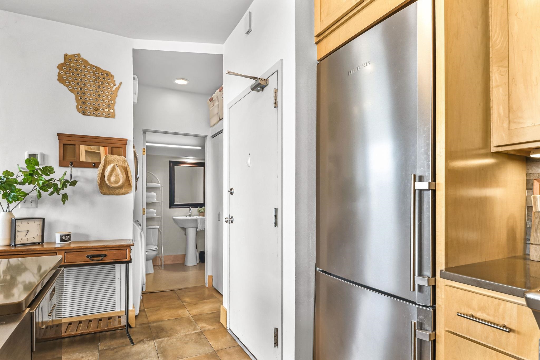 123 N Blount Street 506