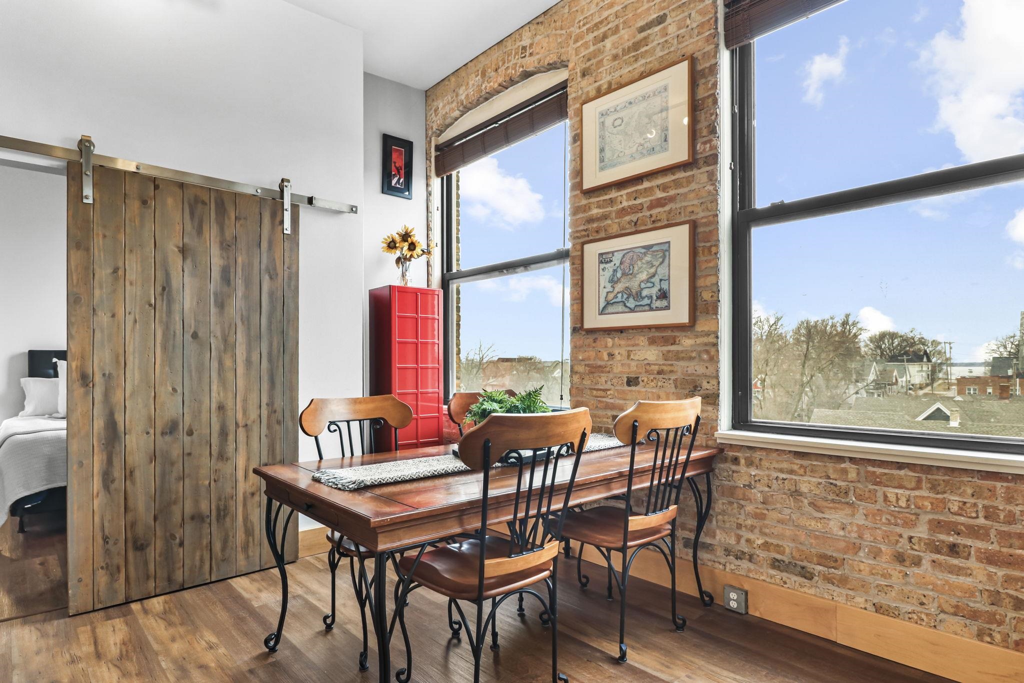 123 N Blount Street 506