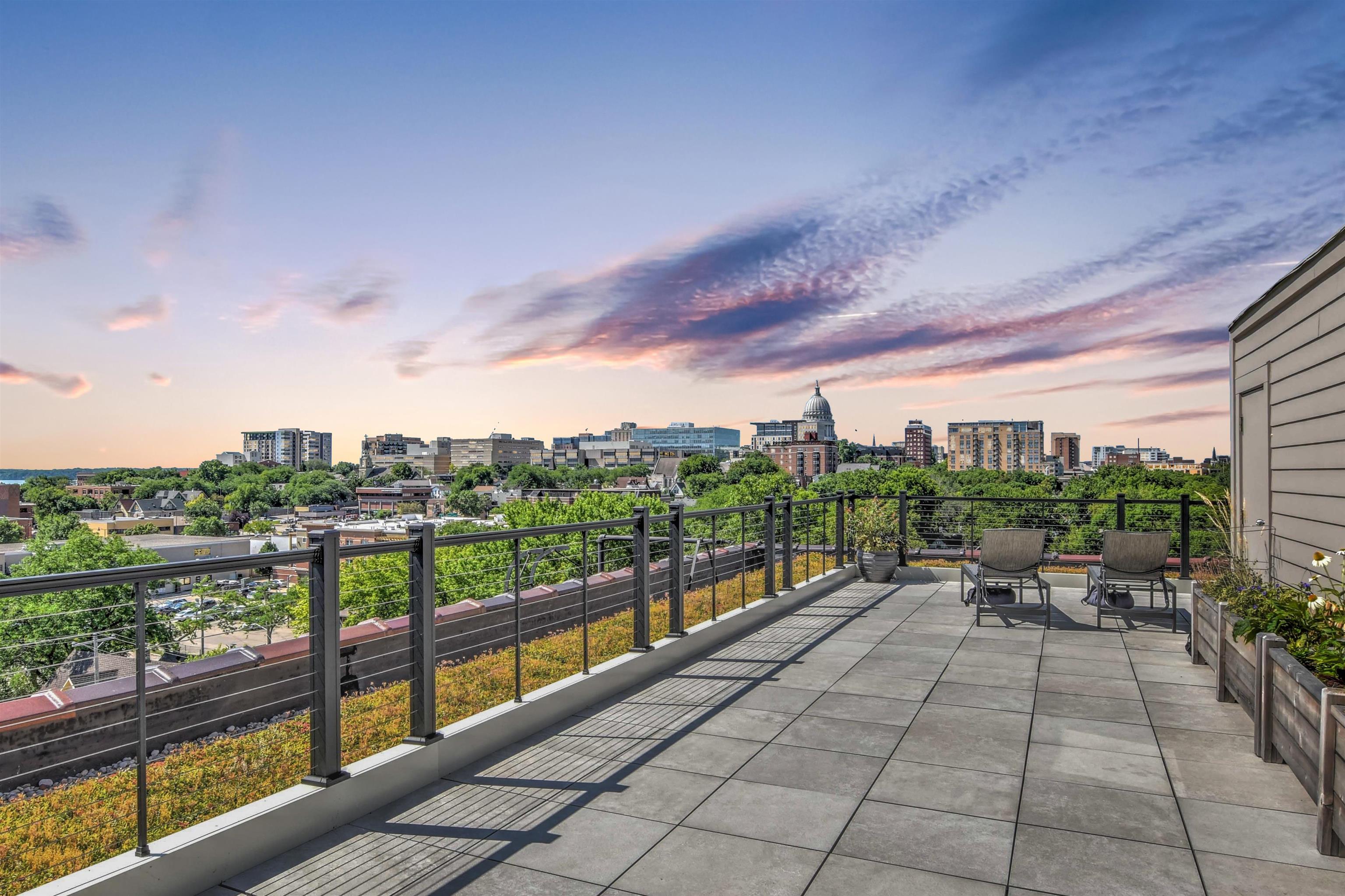 123 N Blount Street 506