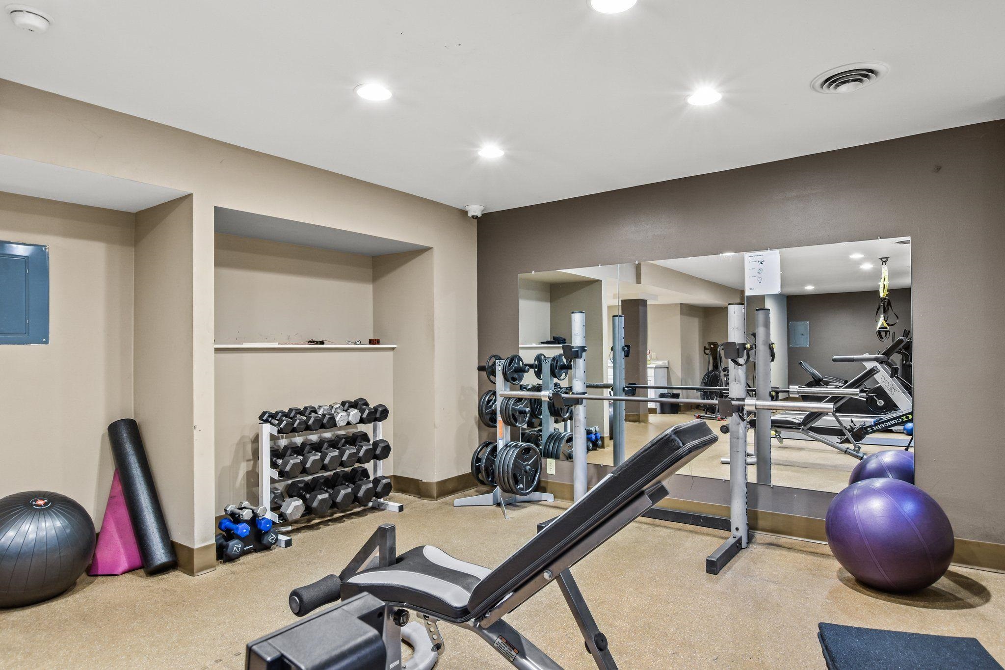 123 N Blount Street 506