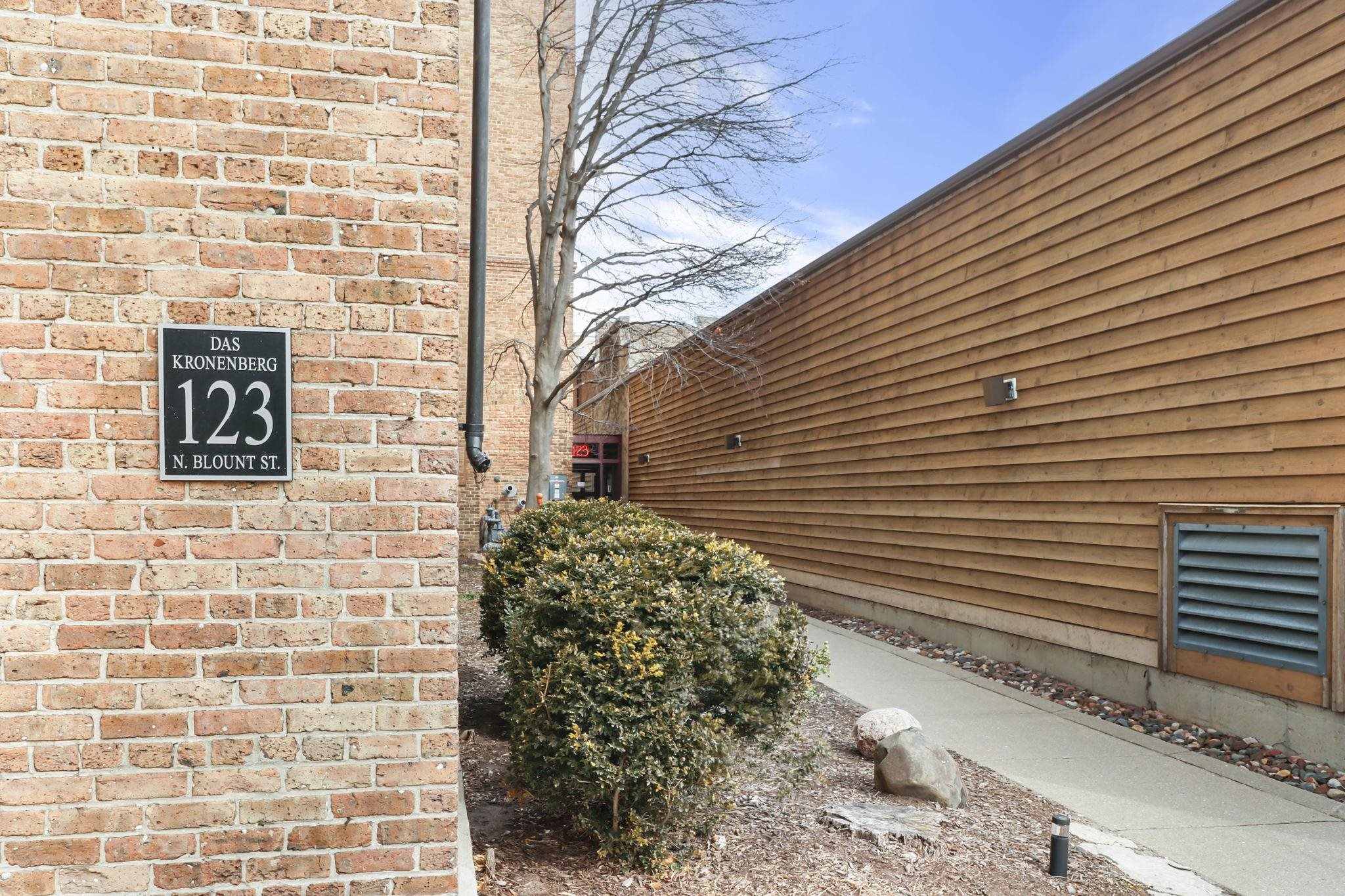 123 N Blount Street 506