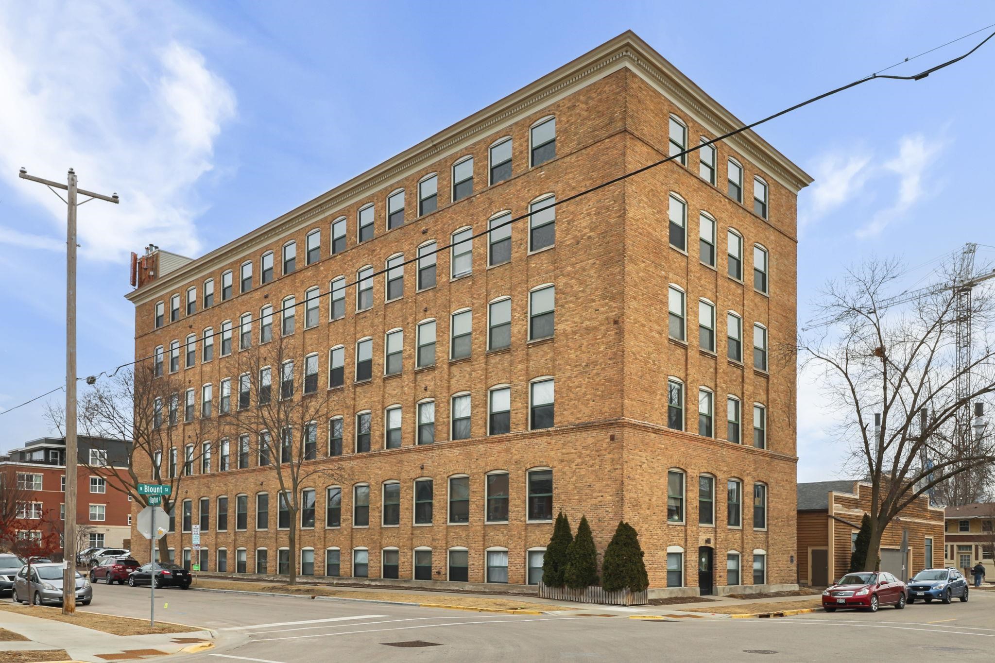 123 N Blount Street 506