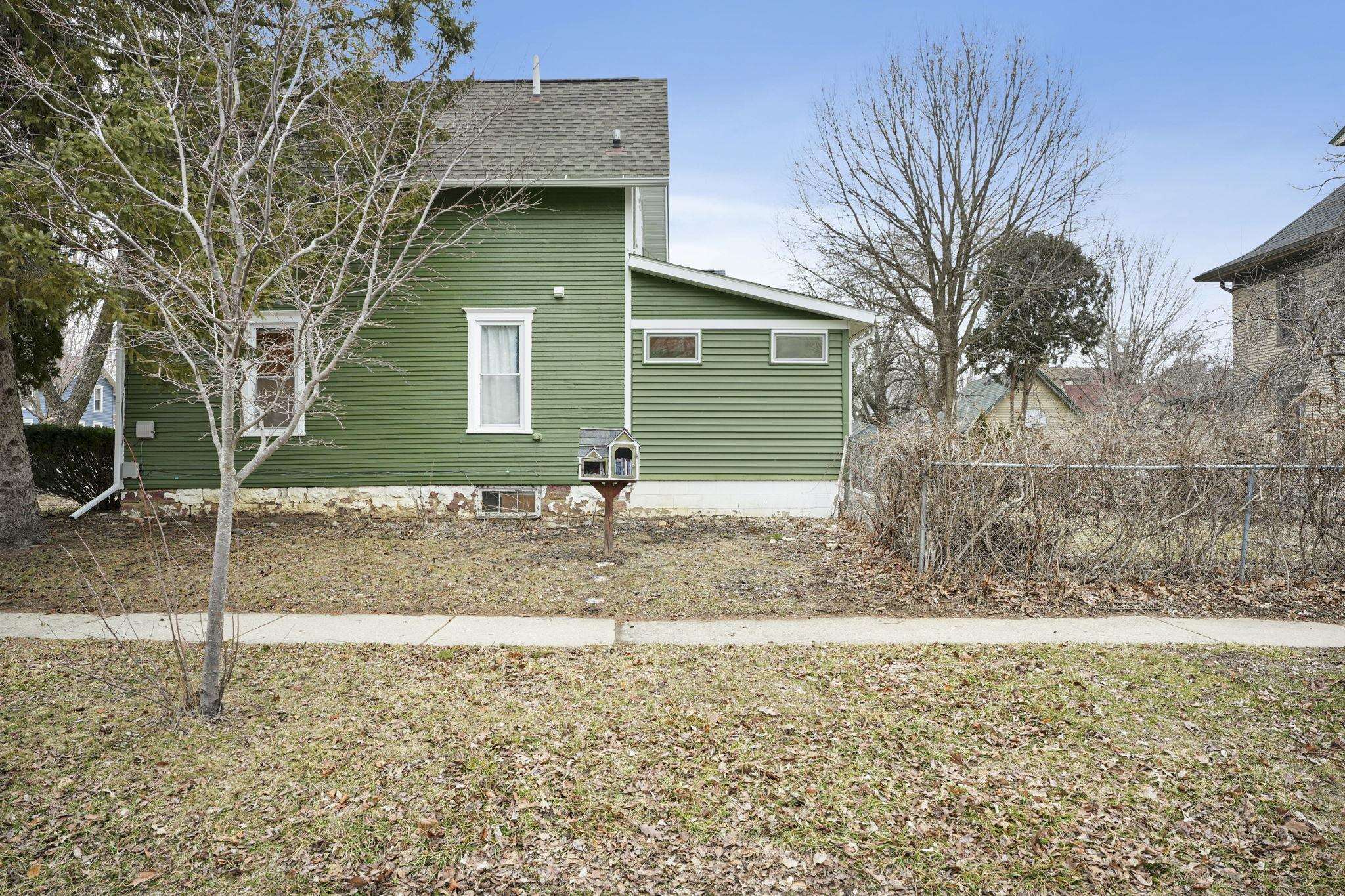 625 S Madison Street