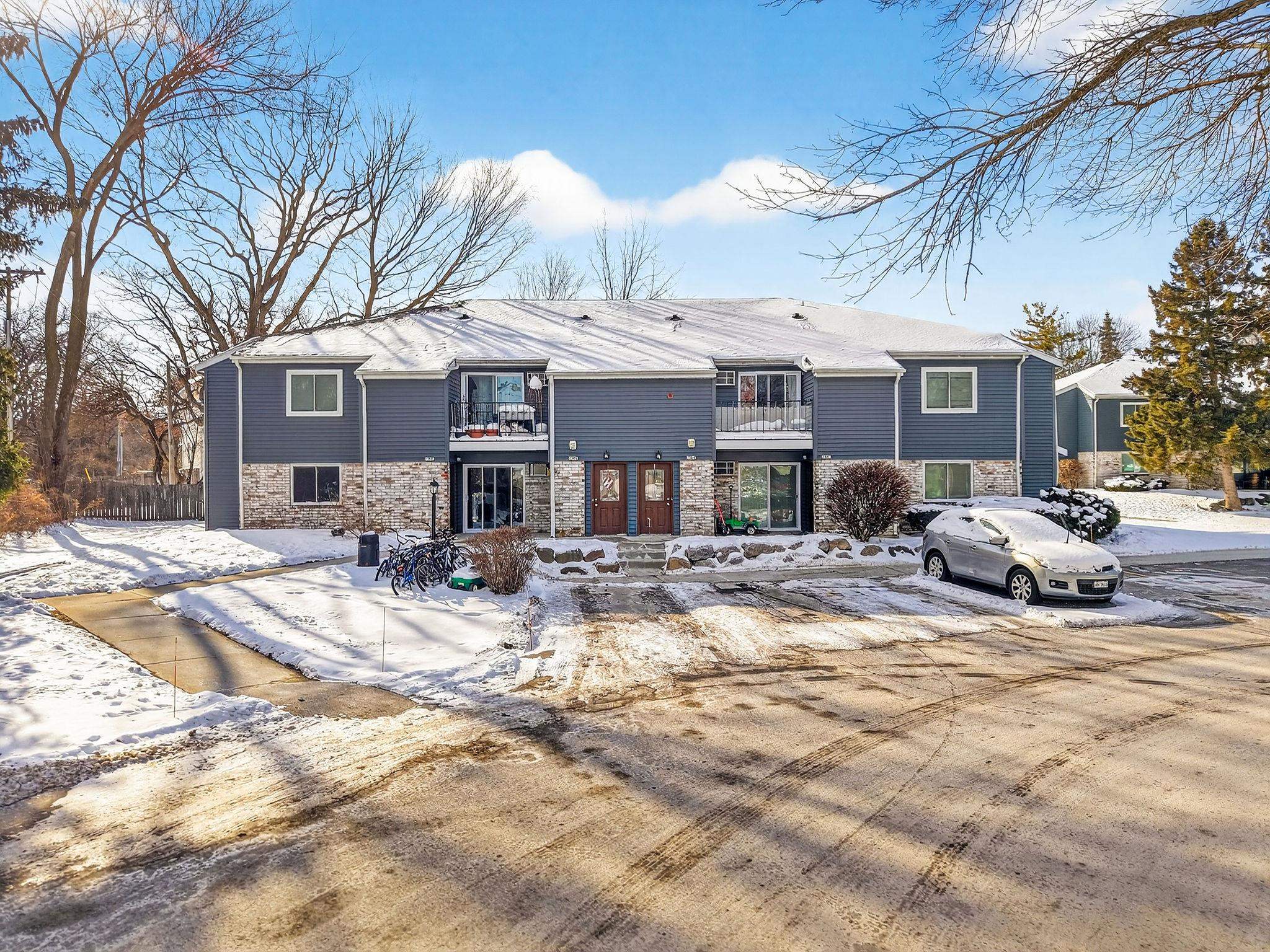 1501 Whispering Pines Way