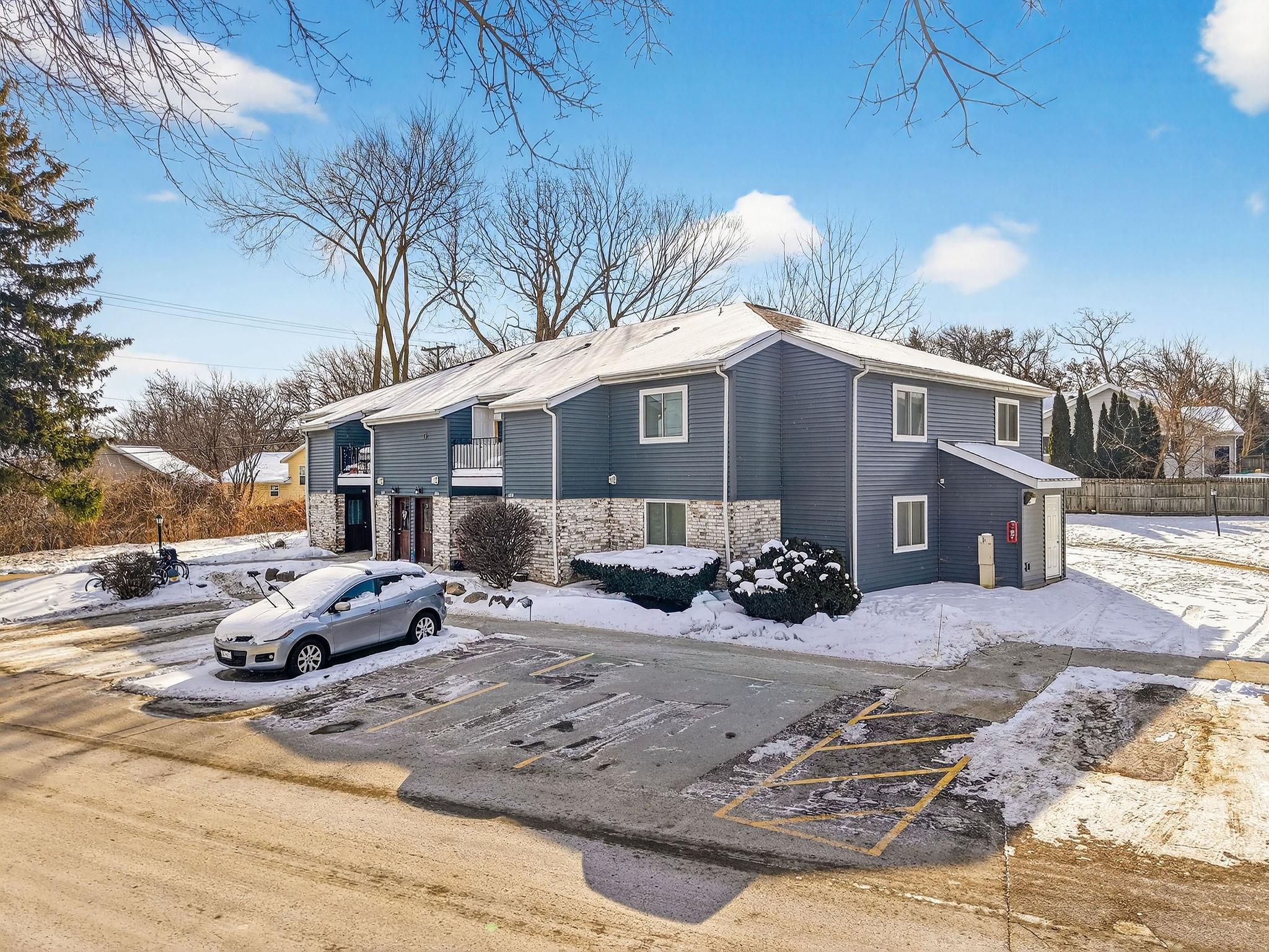 1501 Whispering Pines Way