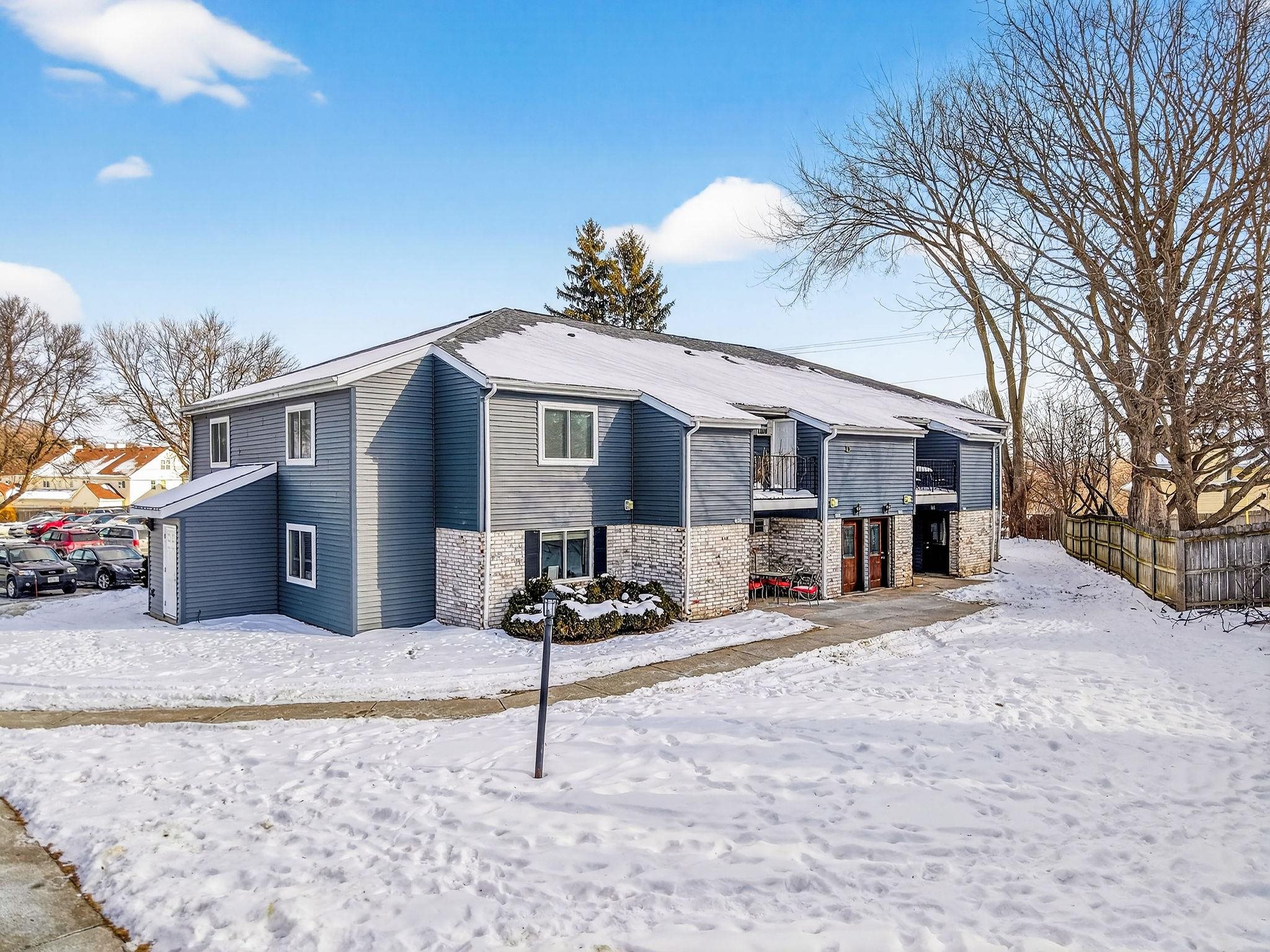 1501 Whispering Pines Way