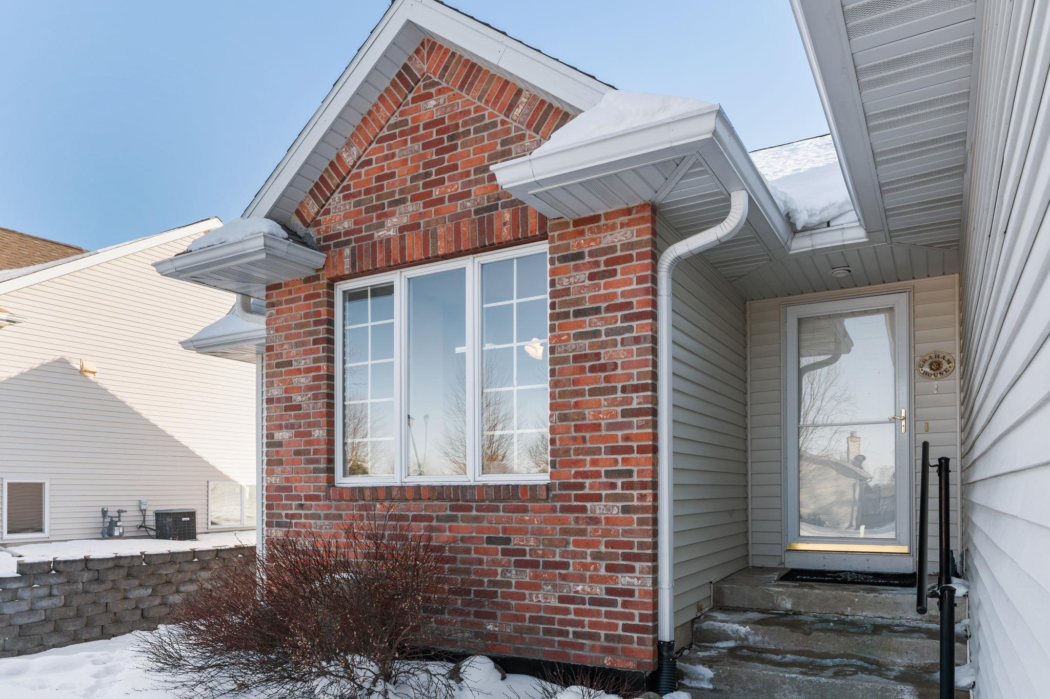 3155 Selkirk Drive