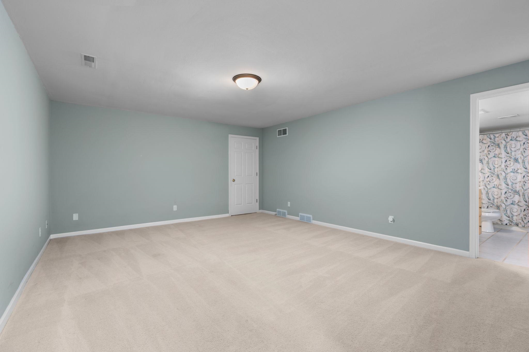 3155 Selkirk Drive