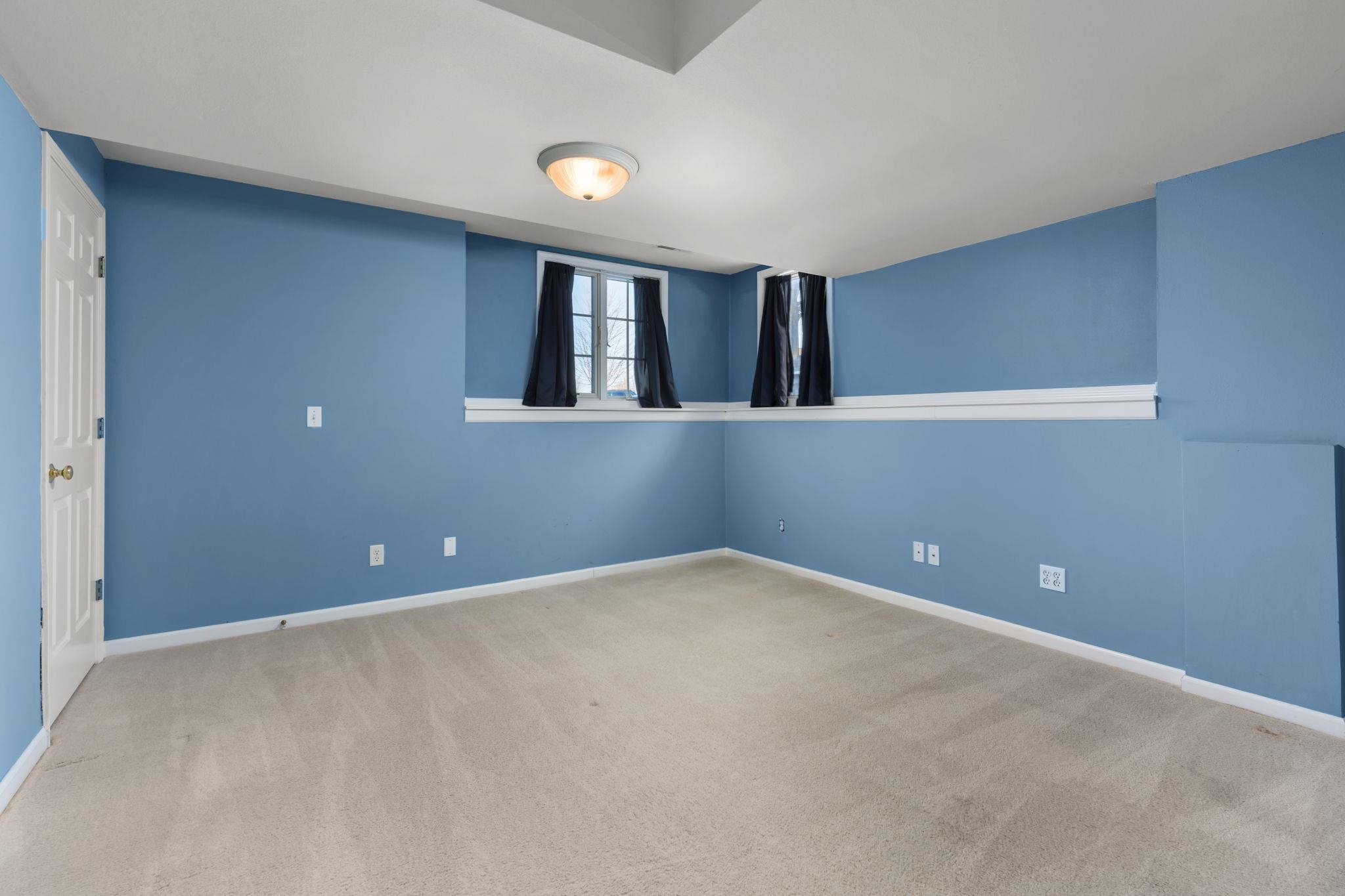 3155 Selkirk Drive