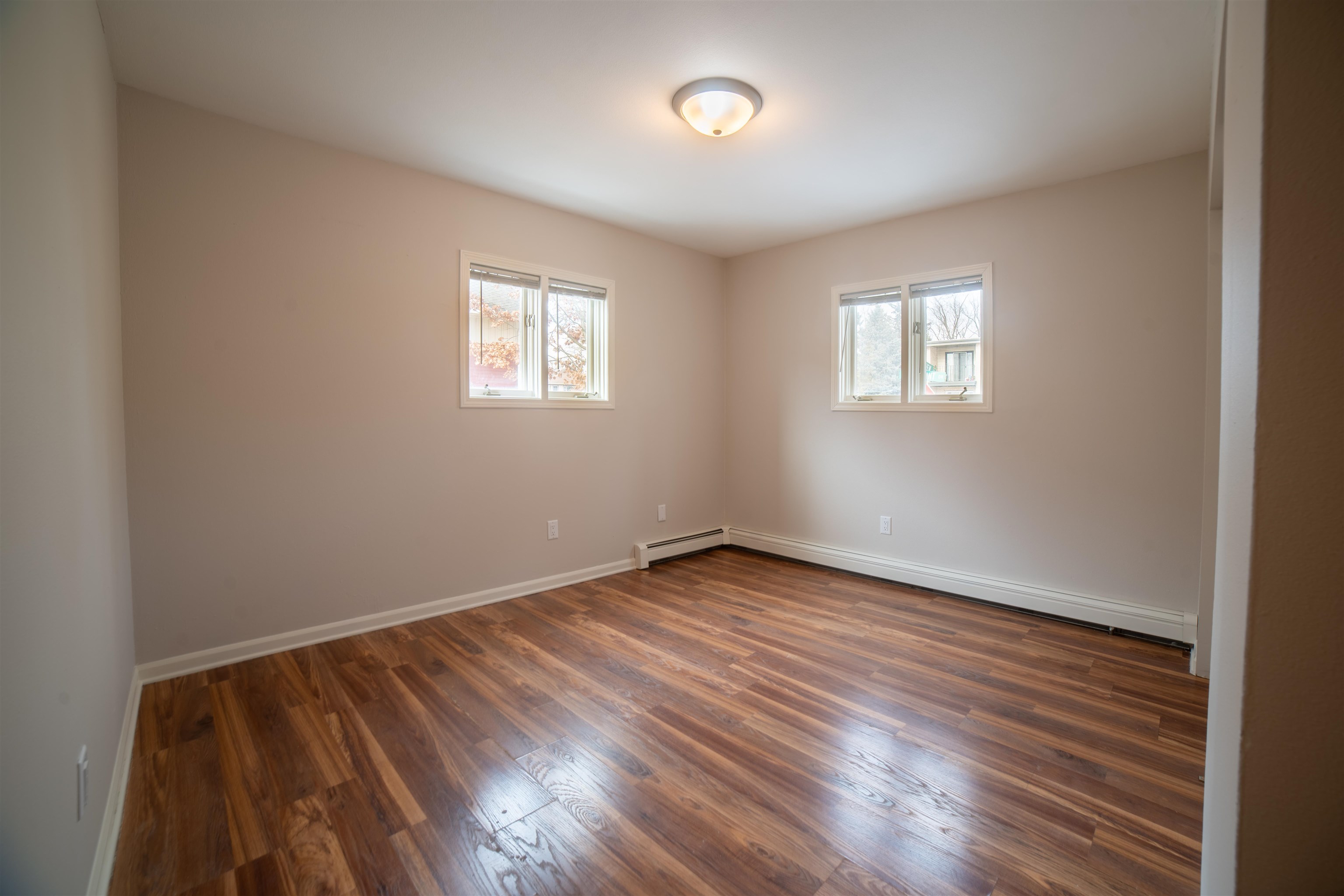 5325 Garden View Court 101