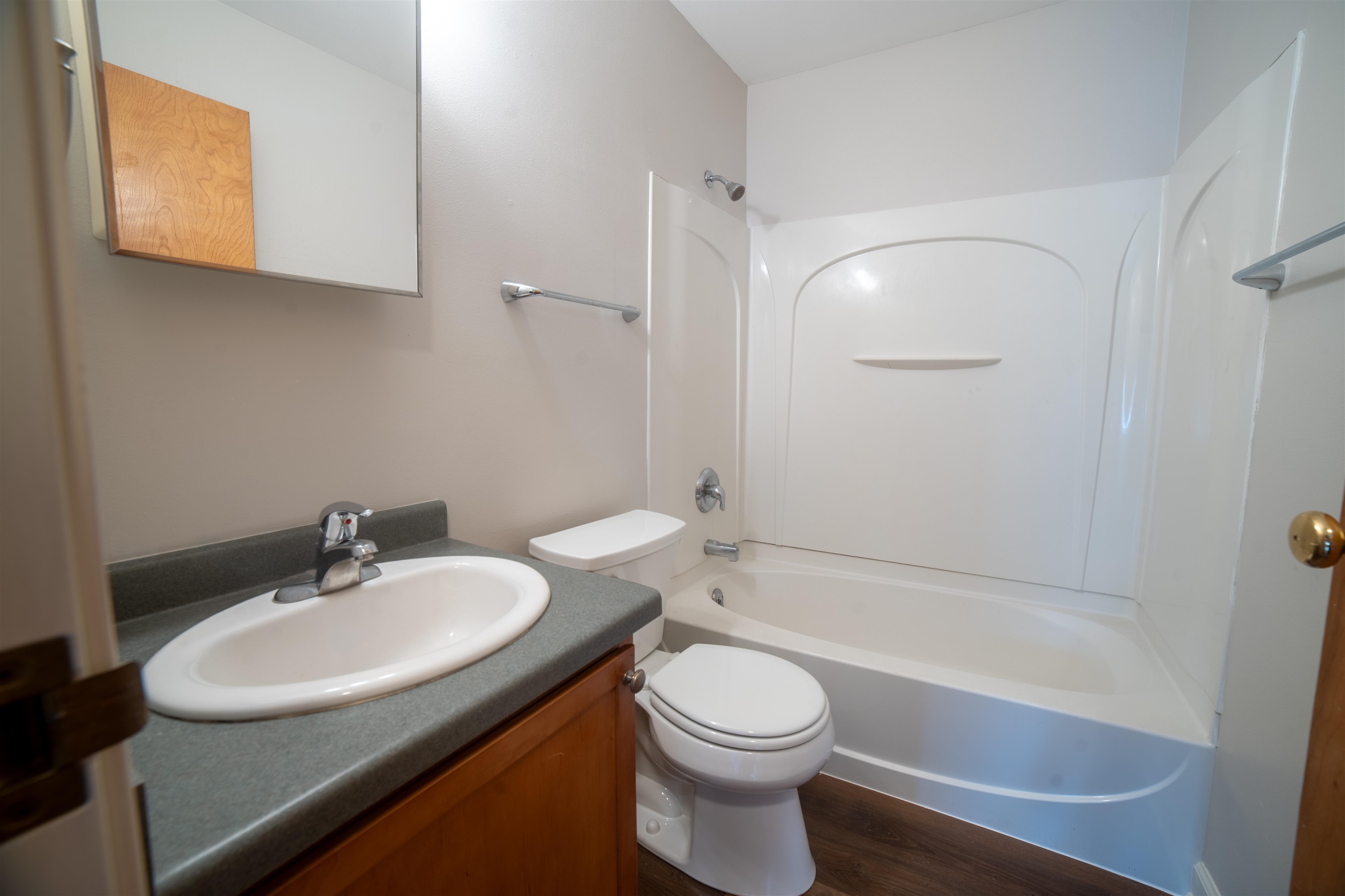 5325 Garden View Court 101