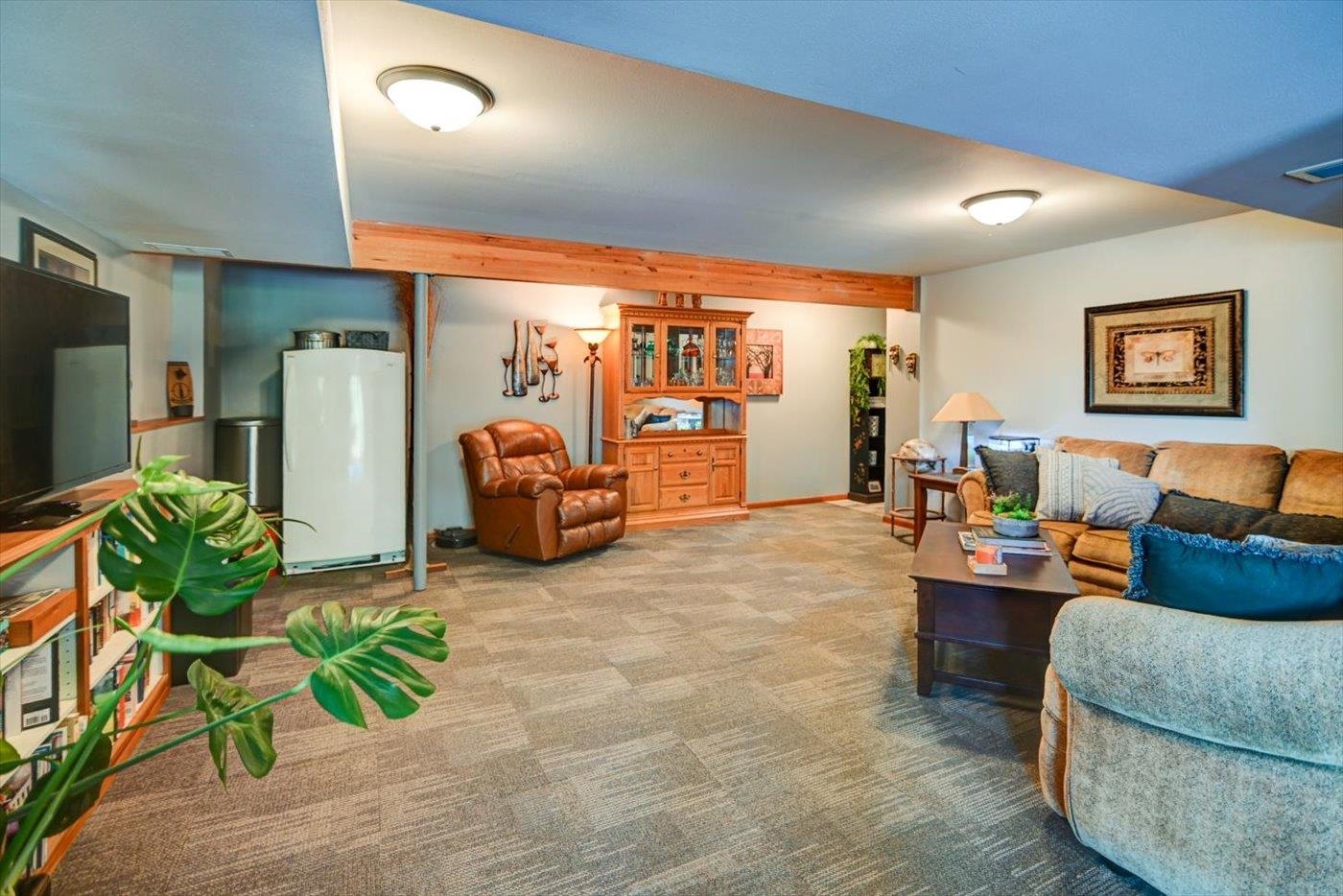 374 N Heatherstone Drive