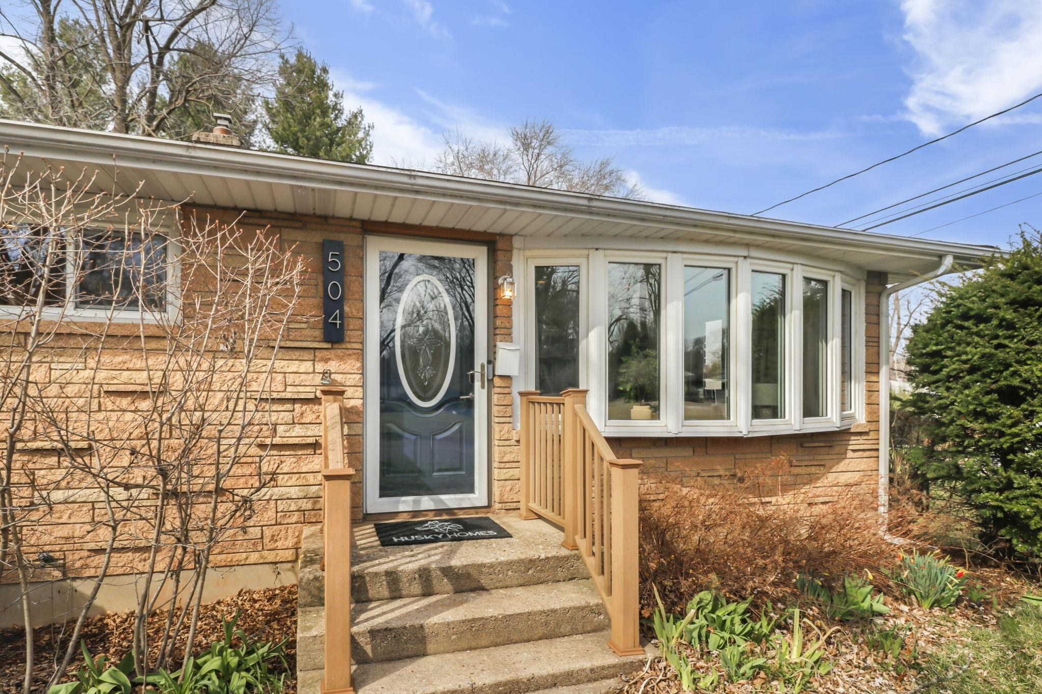 504 Douglas Trail