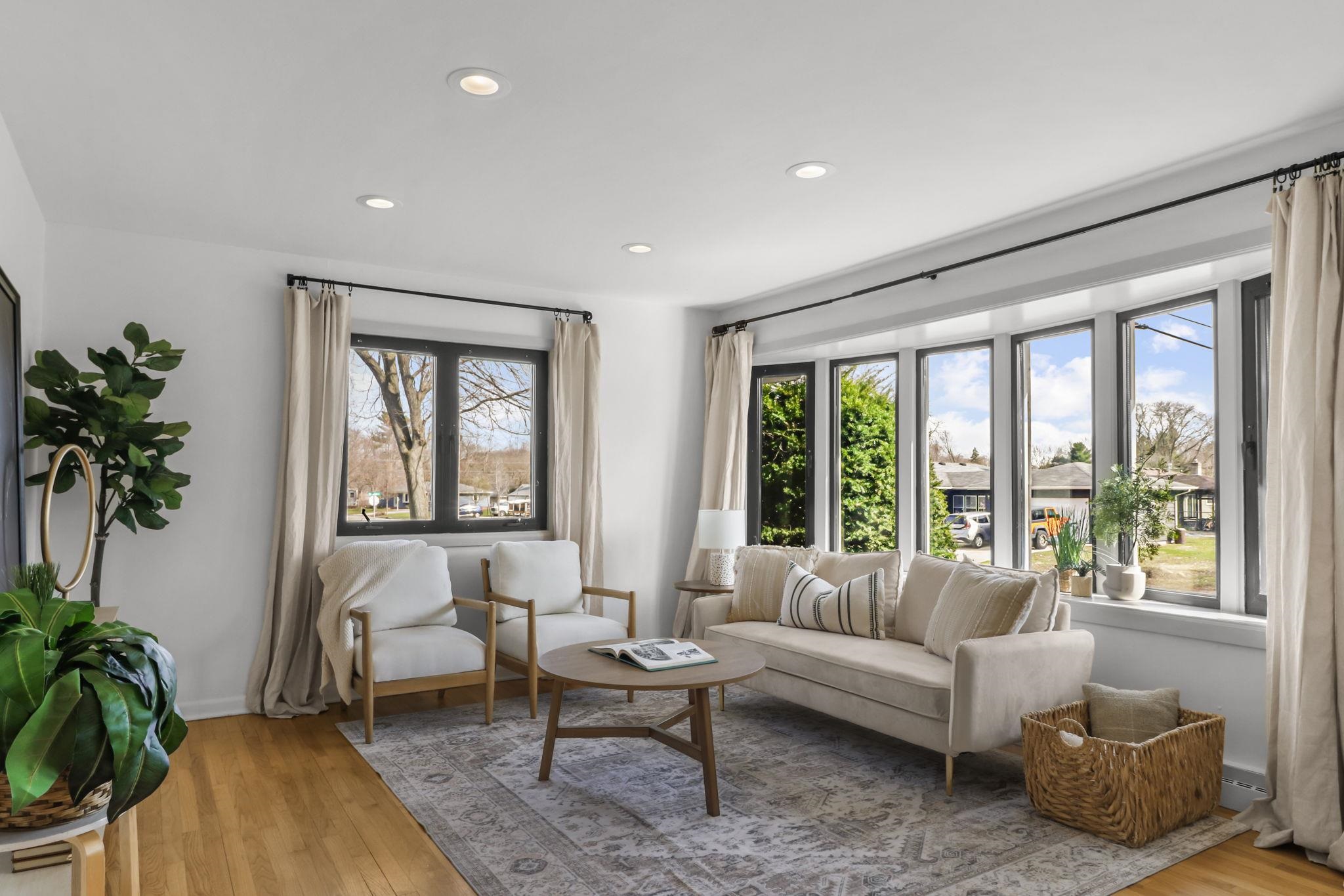 504 Douglas Trail