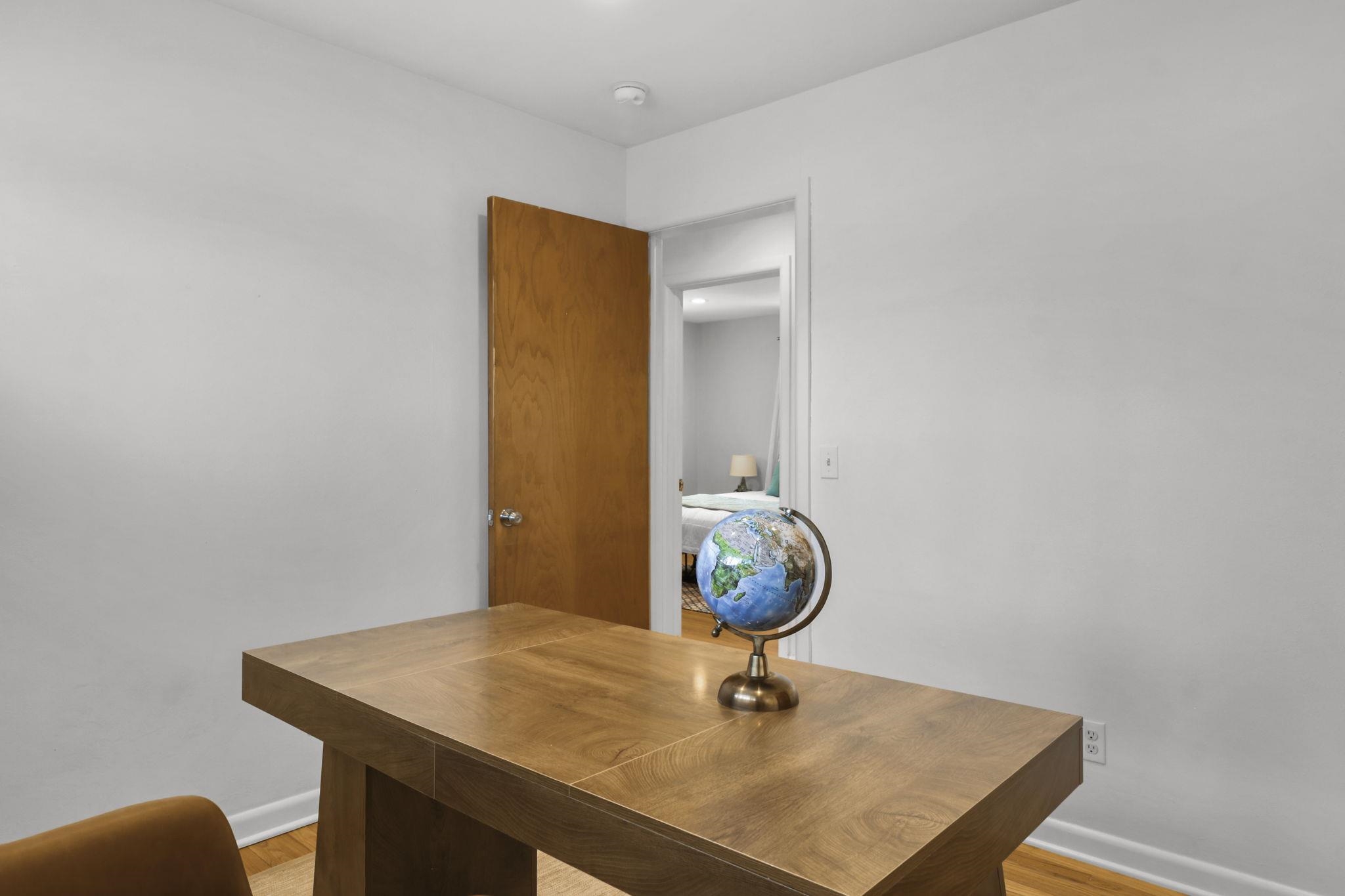 504 Douglas Trail