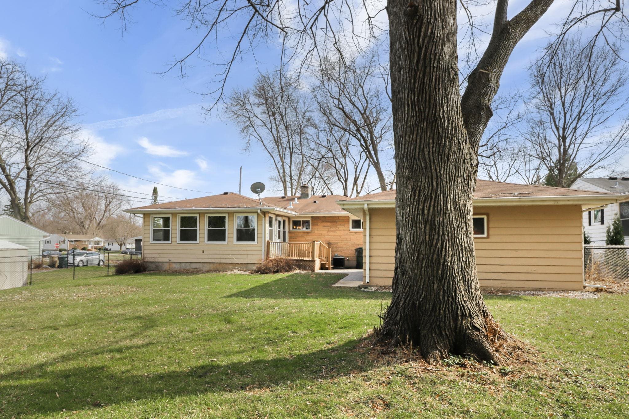 504 Douglas Trail