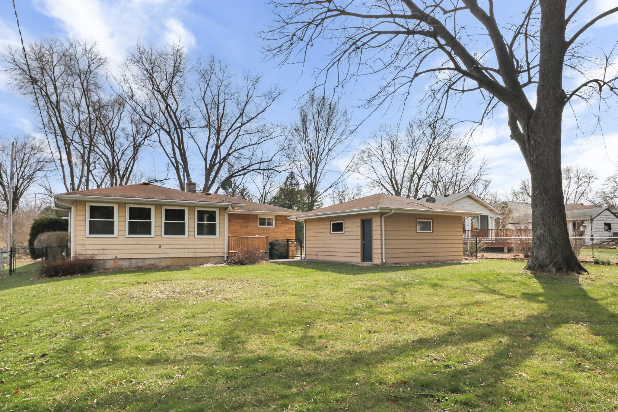 504 Douglas Trail