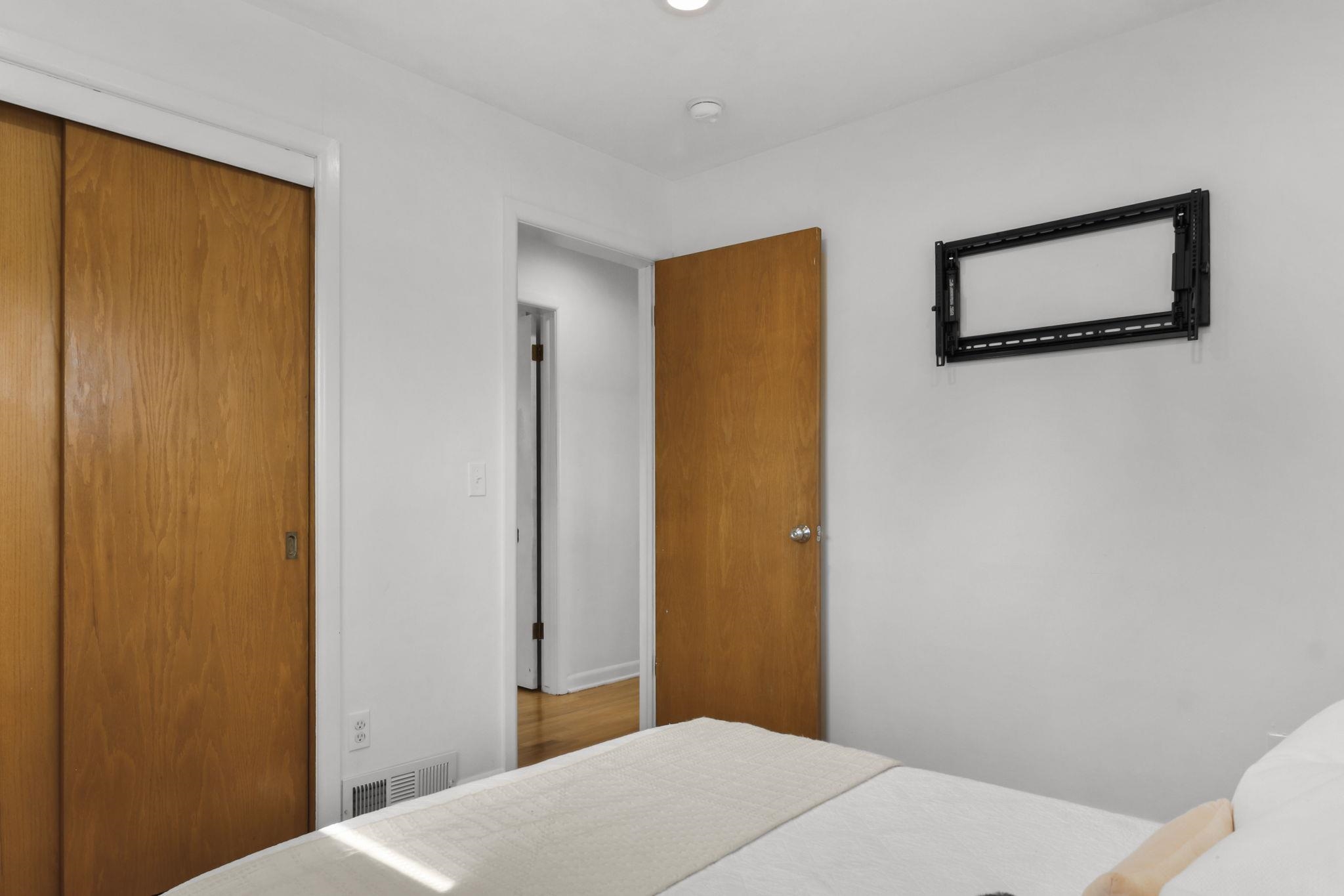 504 Douglas Trail