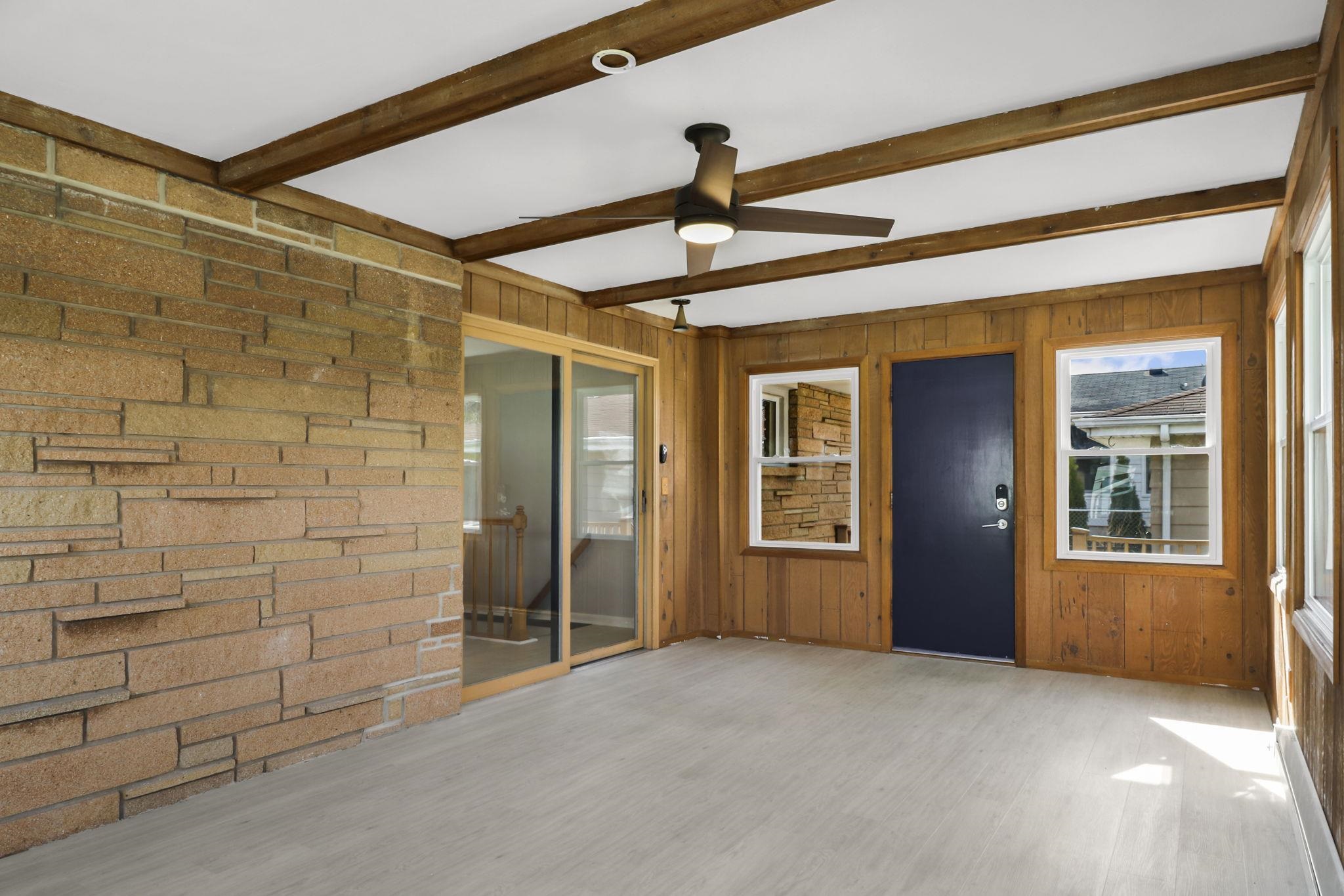 504 Douglas Trail