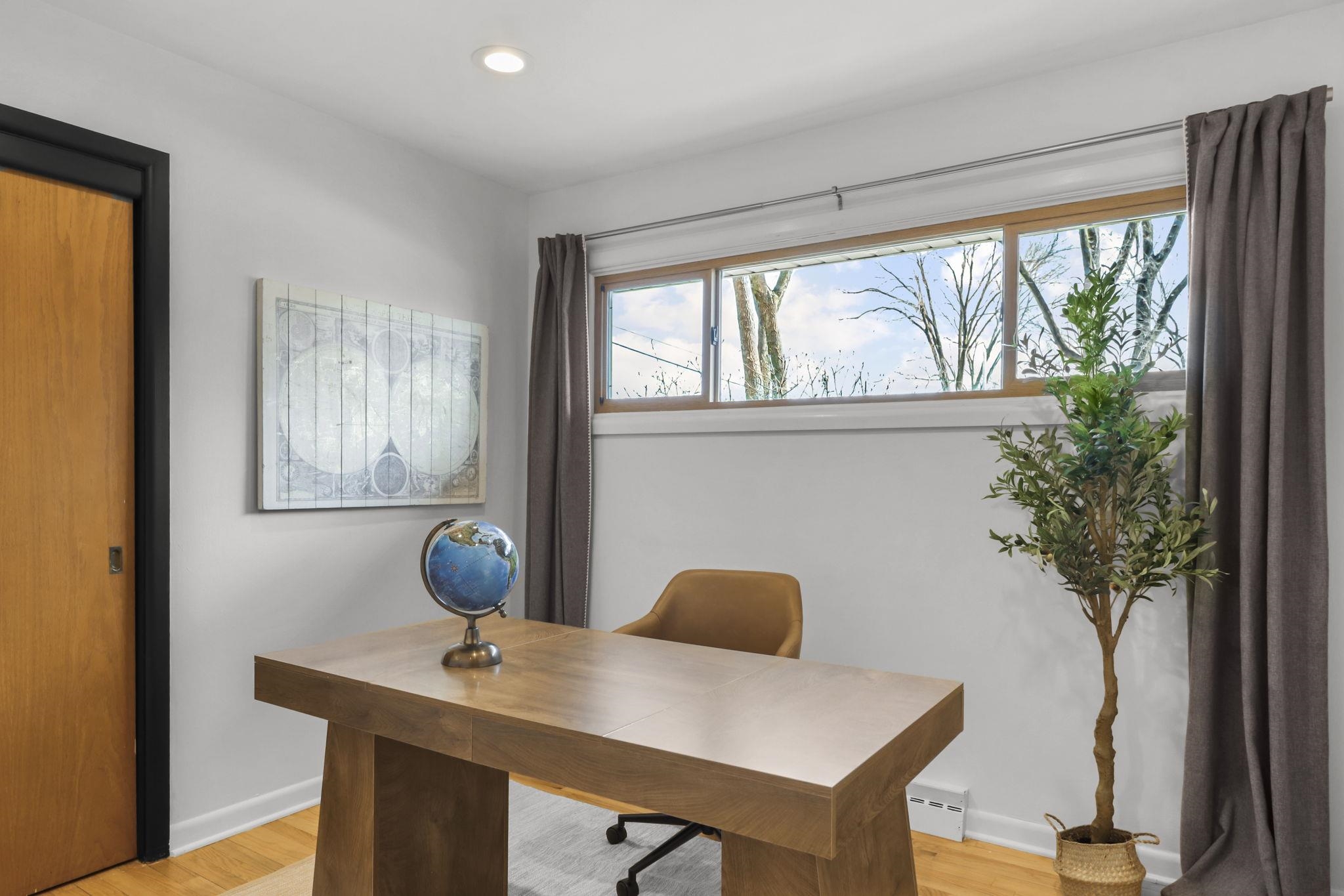 504 Douglas Trail