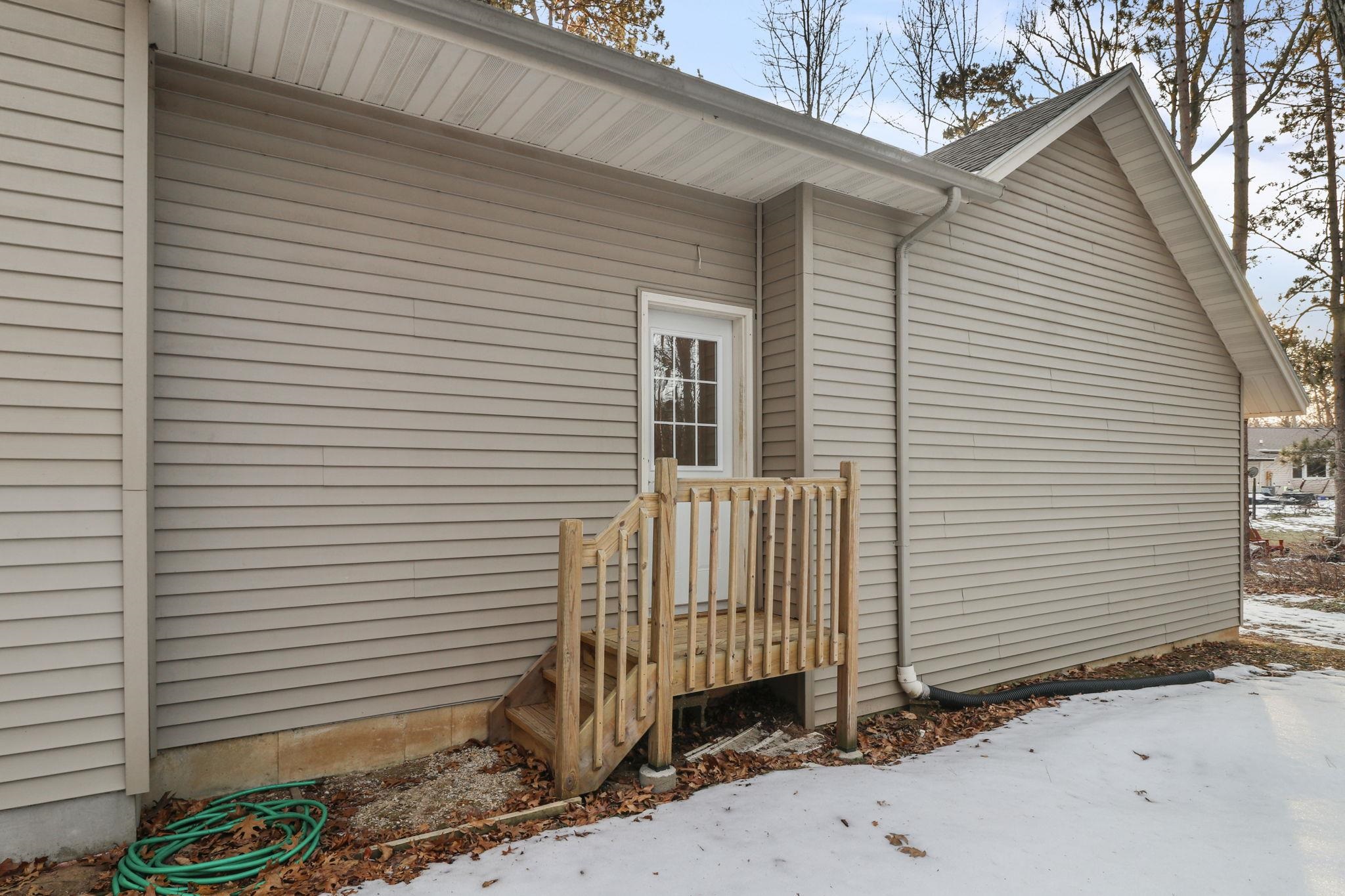 W820 Lake View Circle