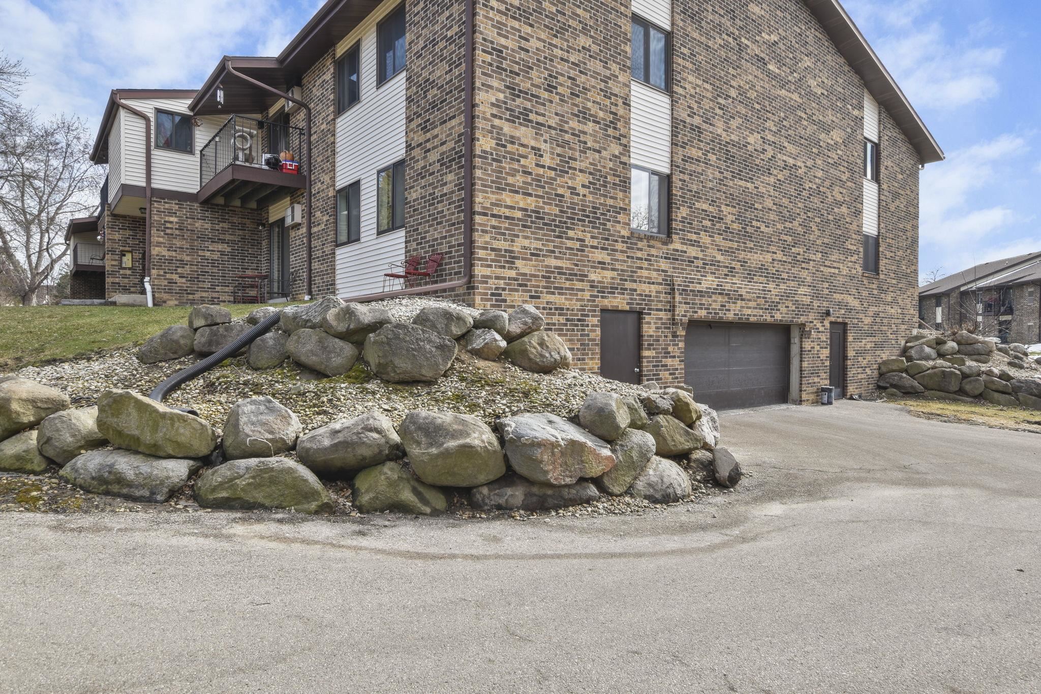 1015 N Sunnyvale Lane Unit: D