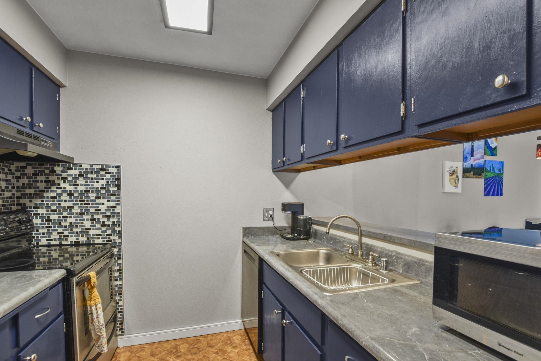 1015 N Sunnyvale Lane Unit: D