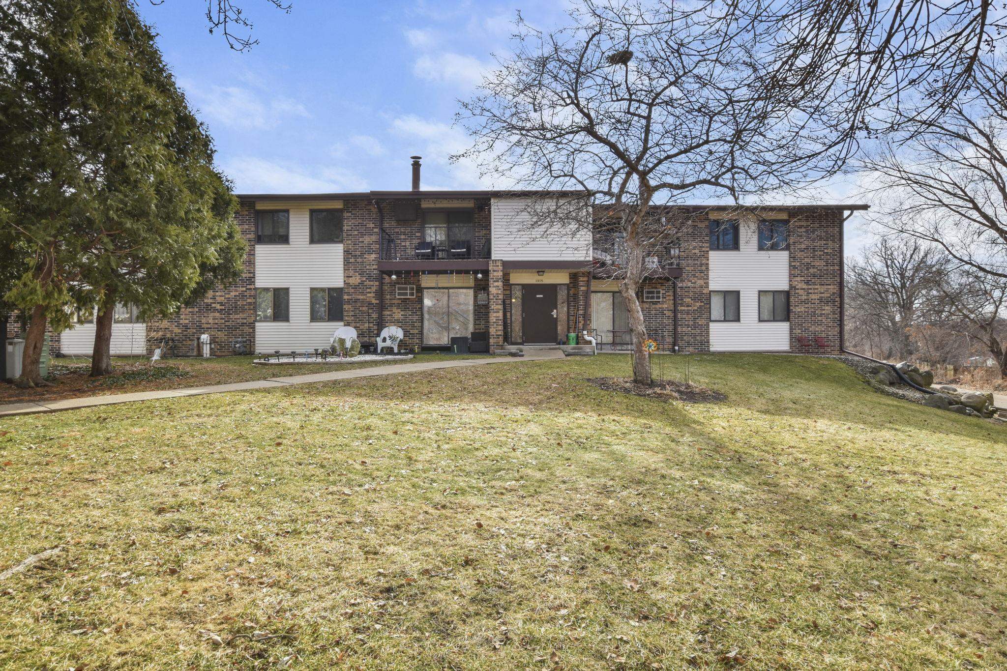 1015 N Sunnyvale Lane Unit: D