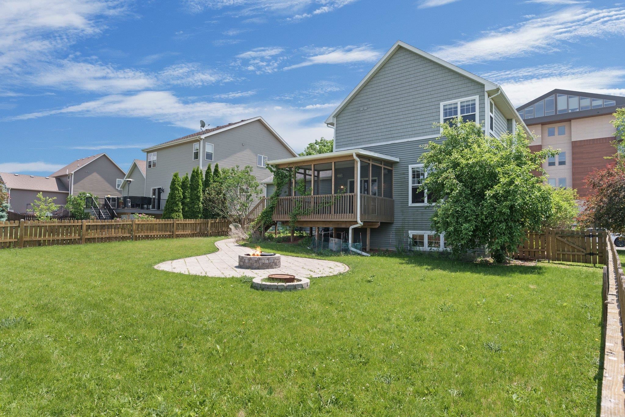 9414 Harvest Moon Lane