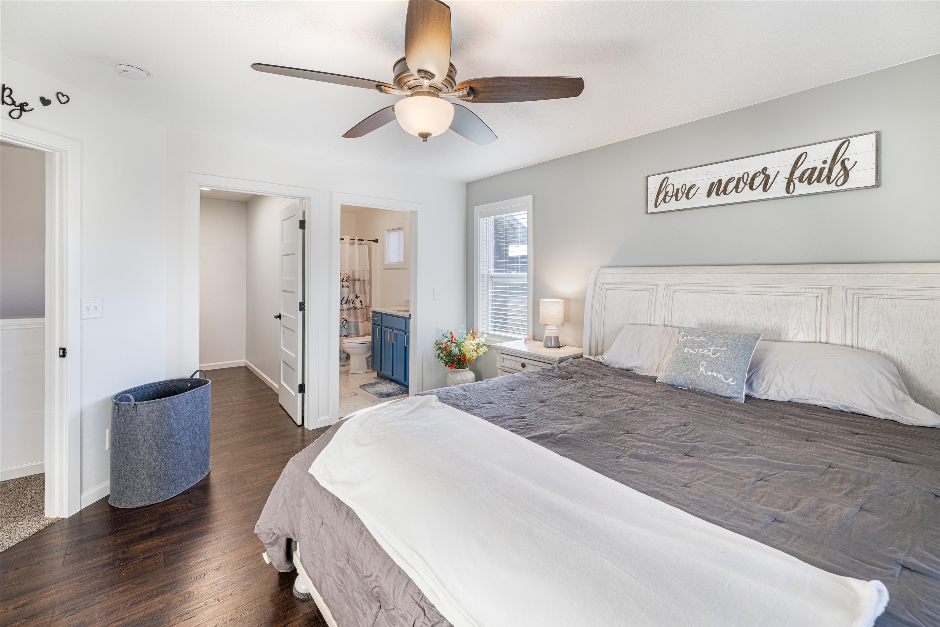 4991 Glacier View Drive