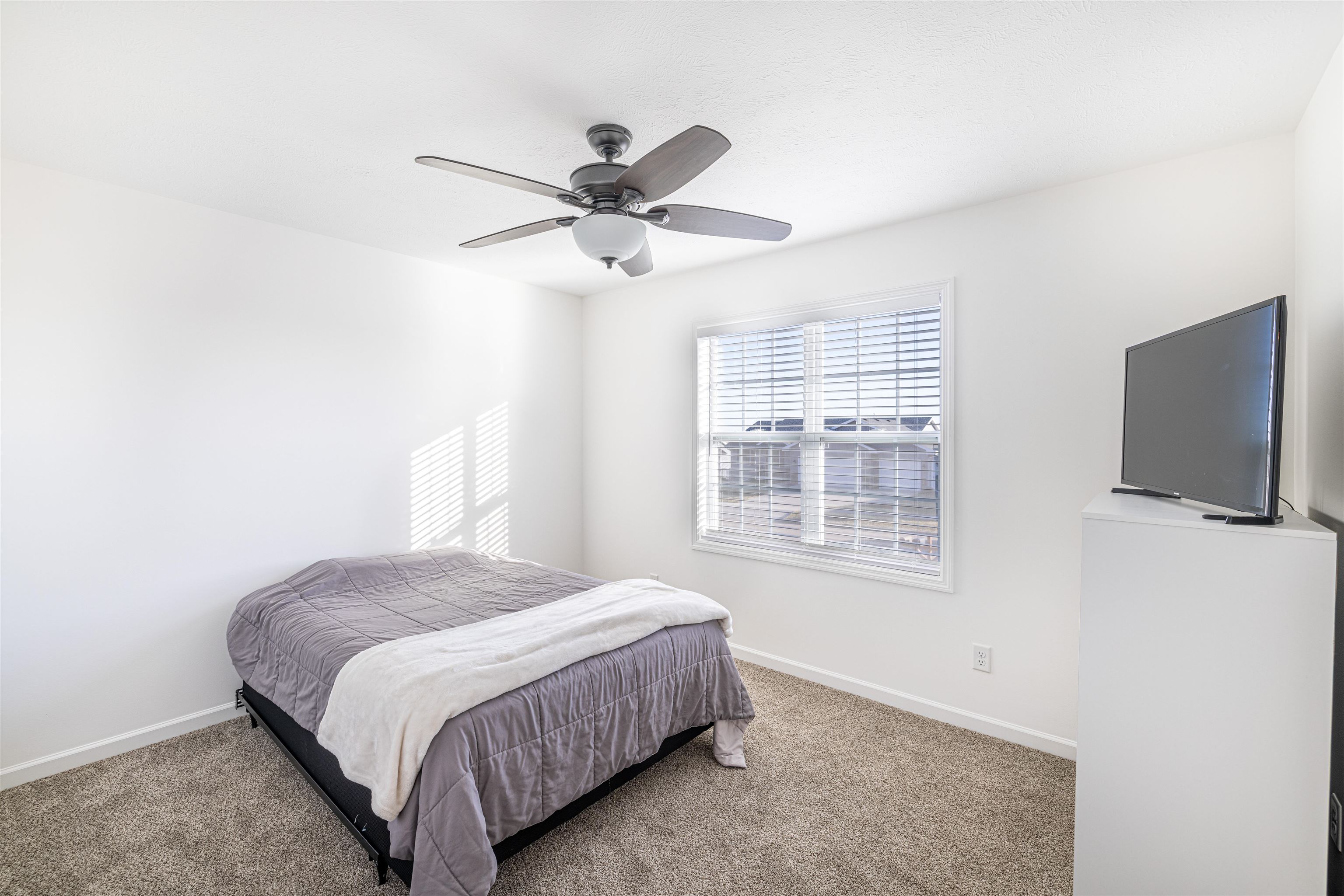 4991 Glacier View Drive