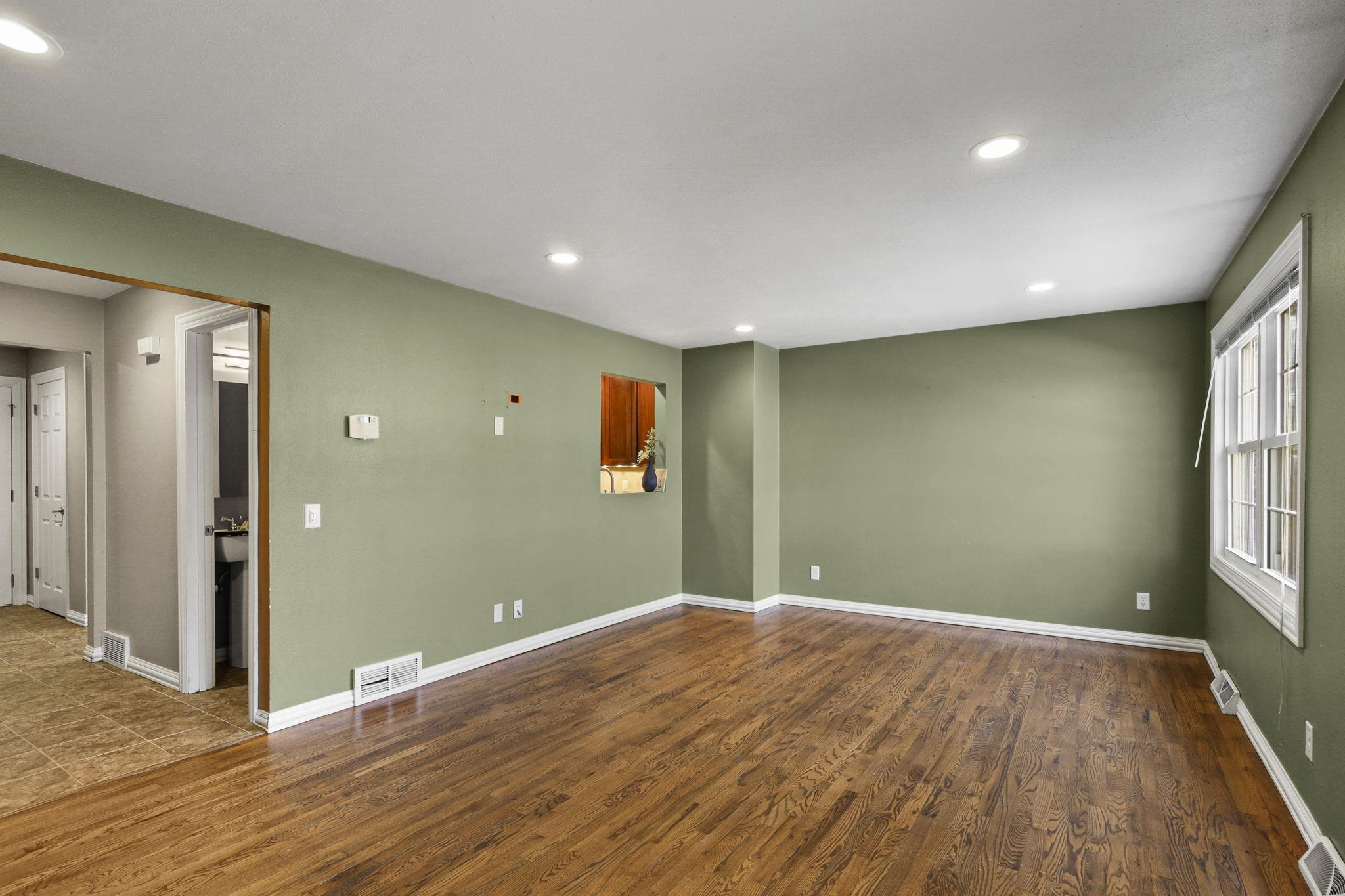 1309 Tompkins Drive Unit: D
