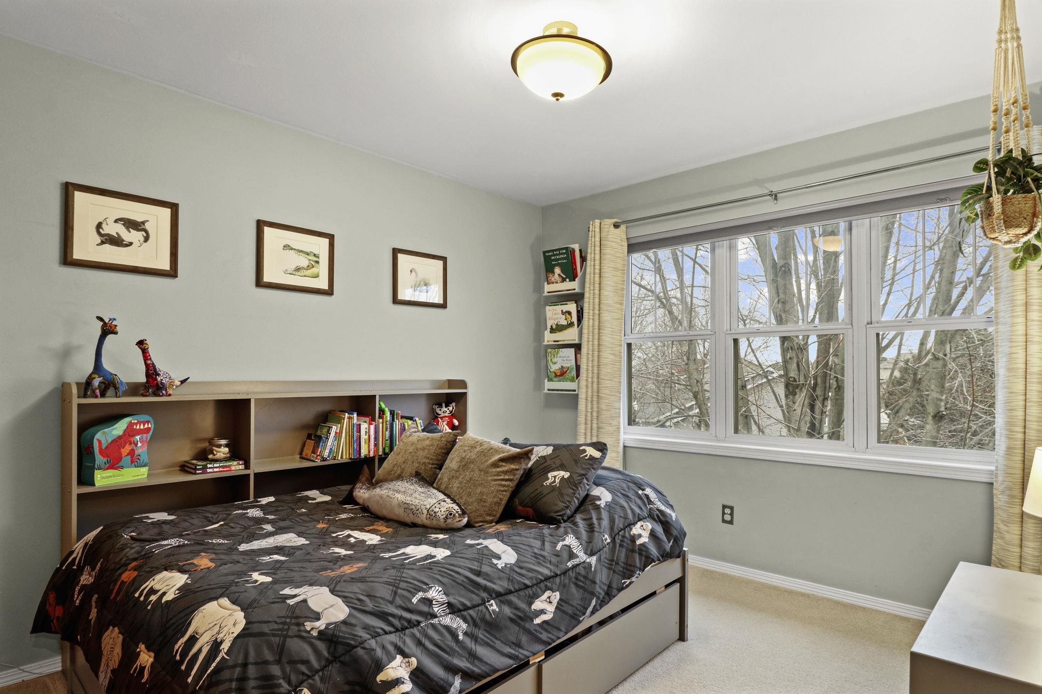 5405 Golden Leaf Trail