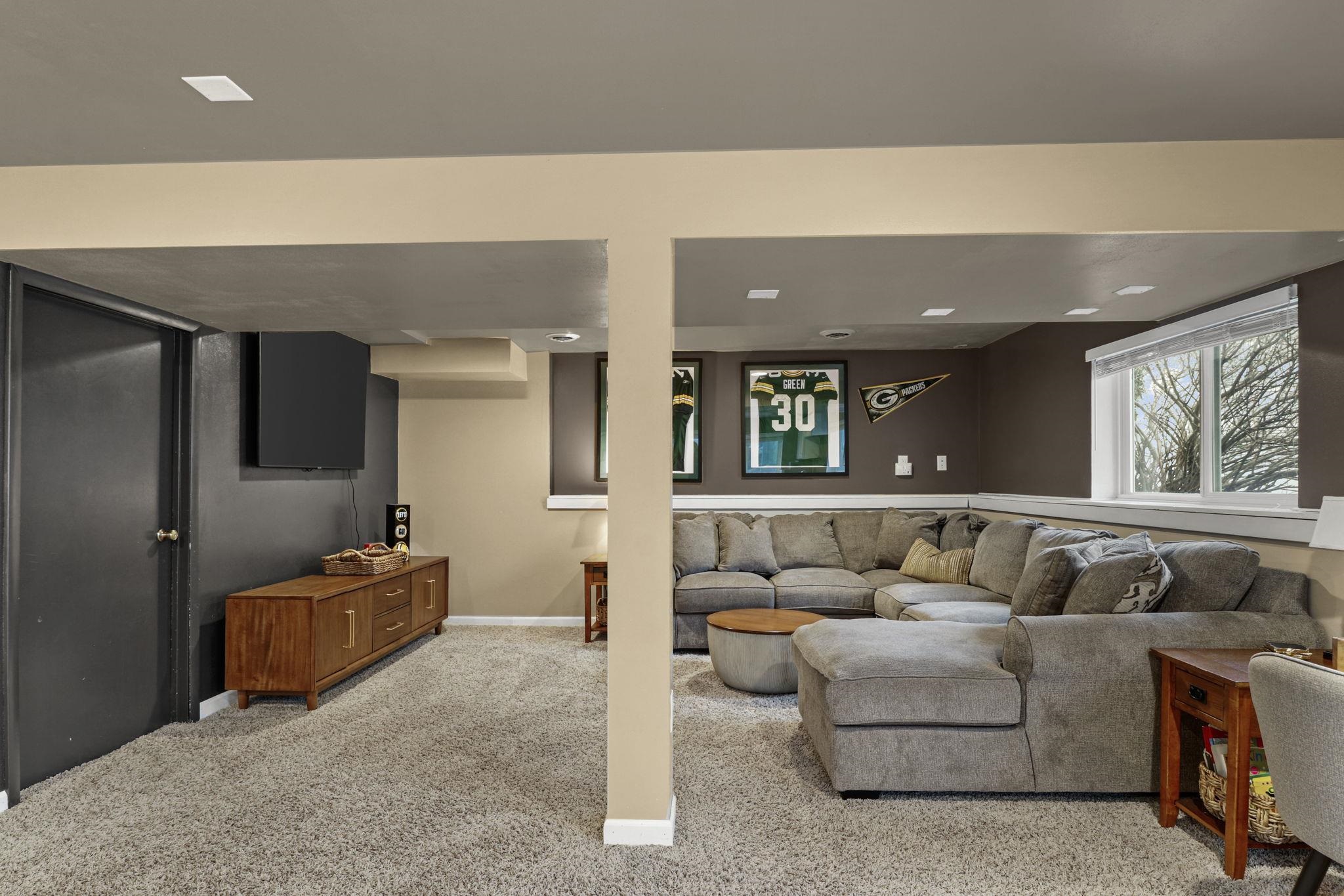 5405 Golden Leaf Trail