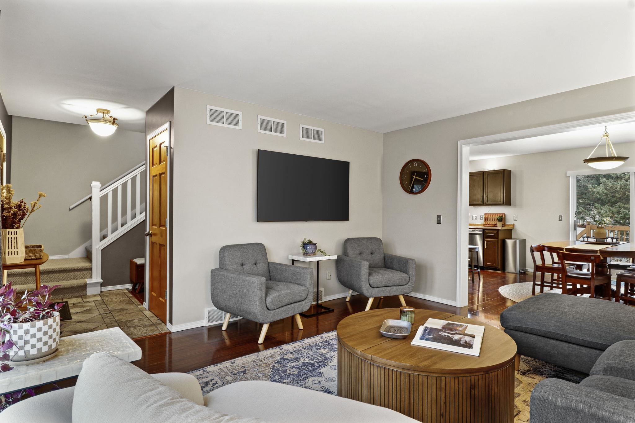 5405 Golden Leaf Trail