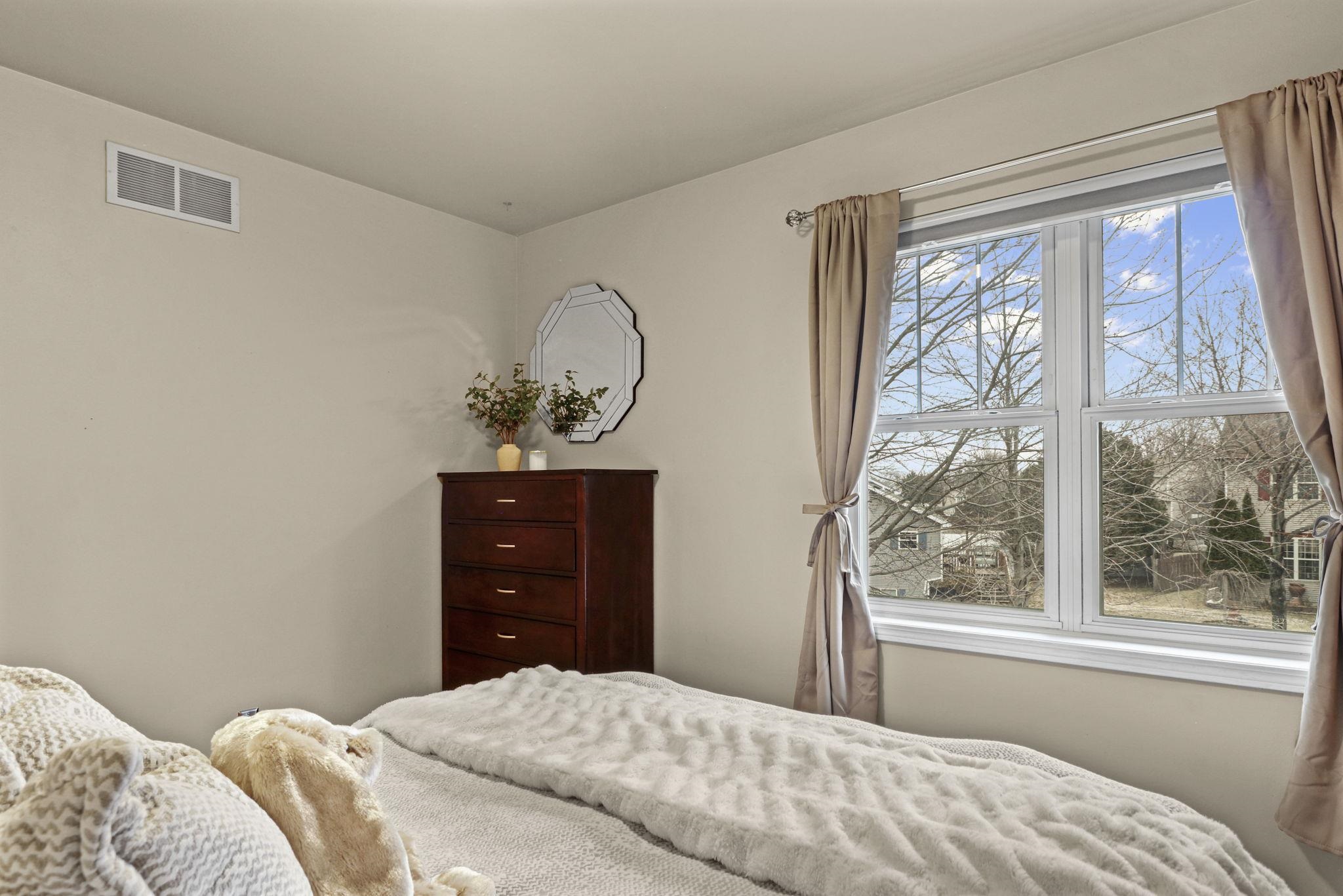 5405 Golden Leaf Trail