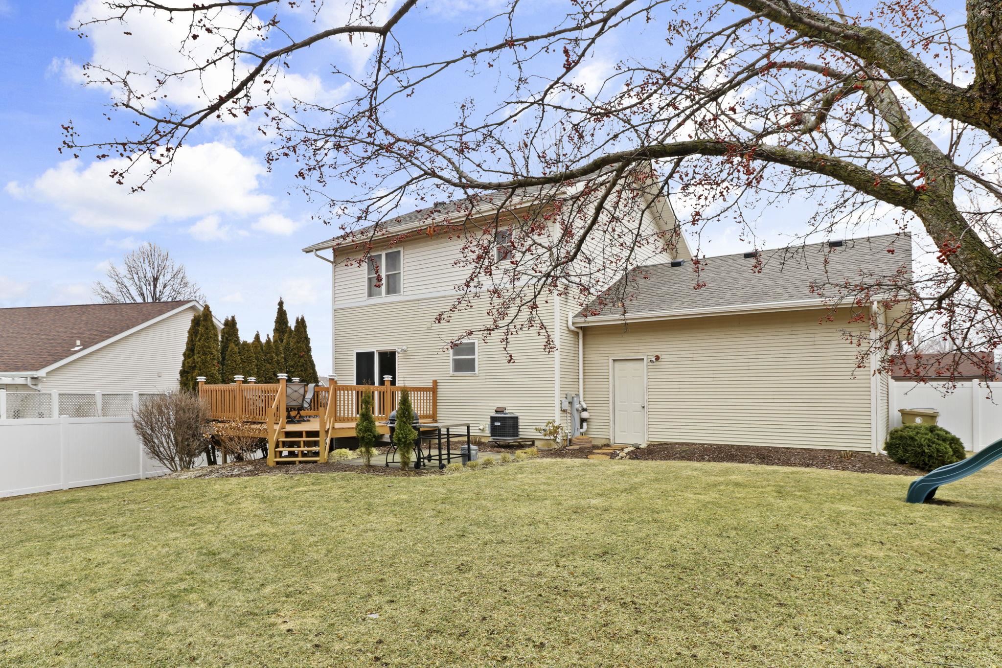 5405 Golden Leaf Trail