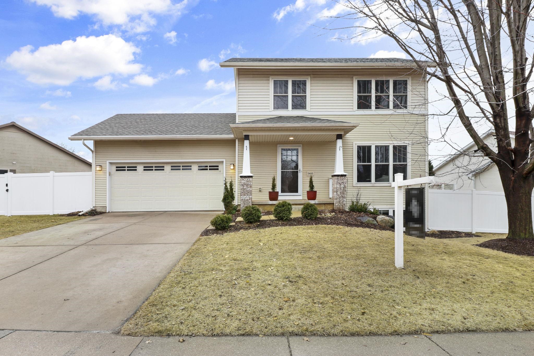 5405 Golden Leaf Trail
