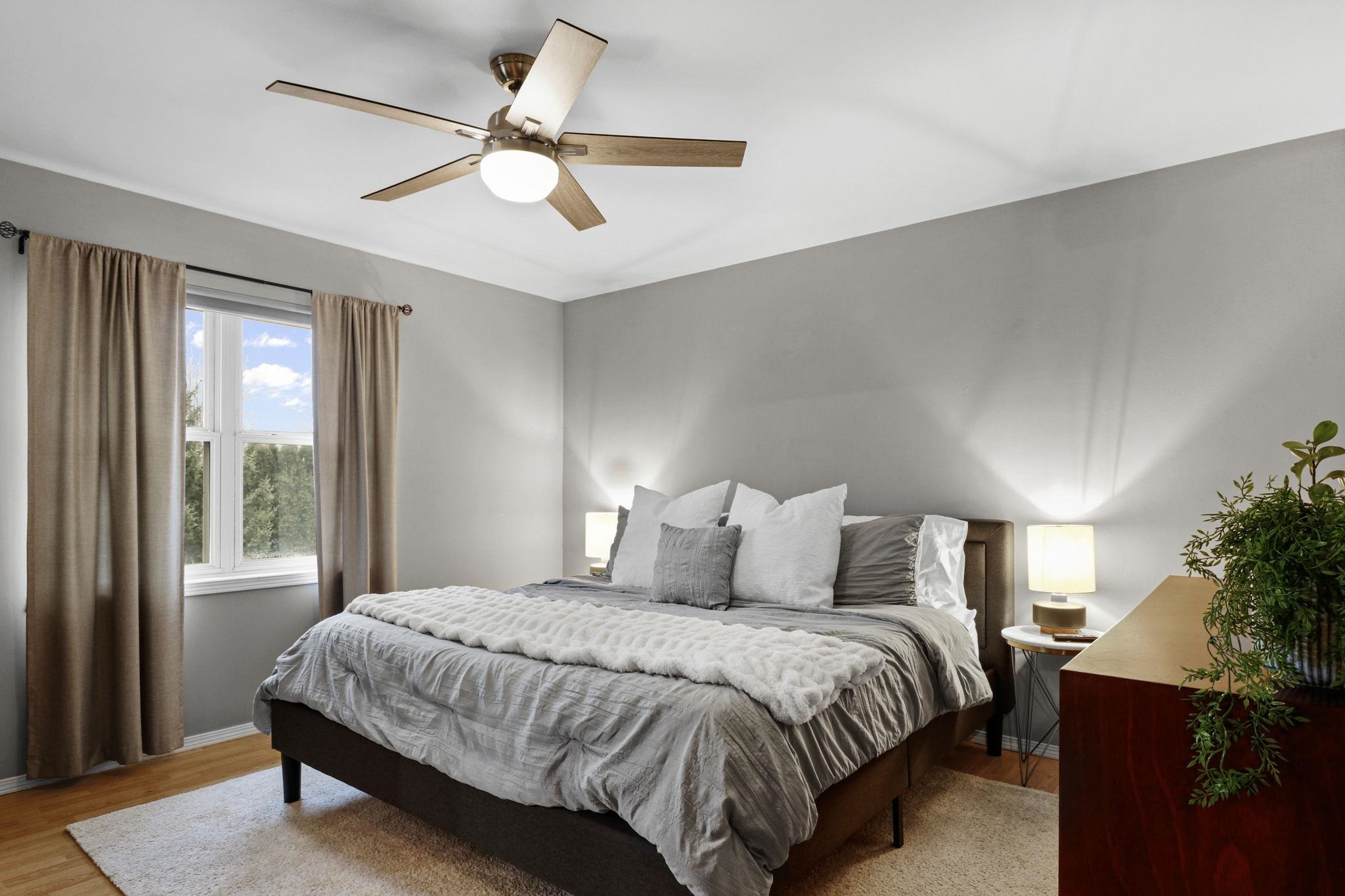 5405 Golden Leaf Trail