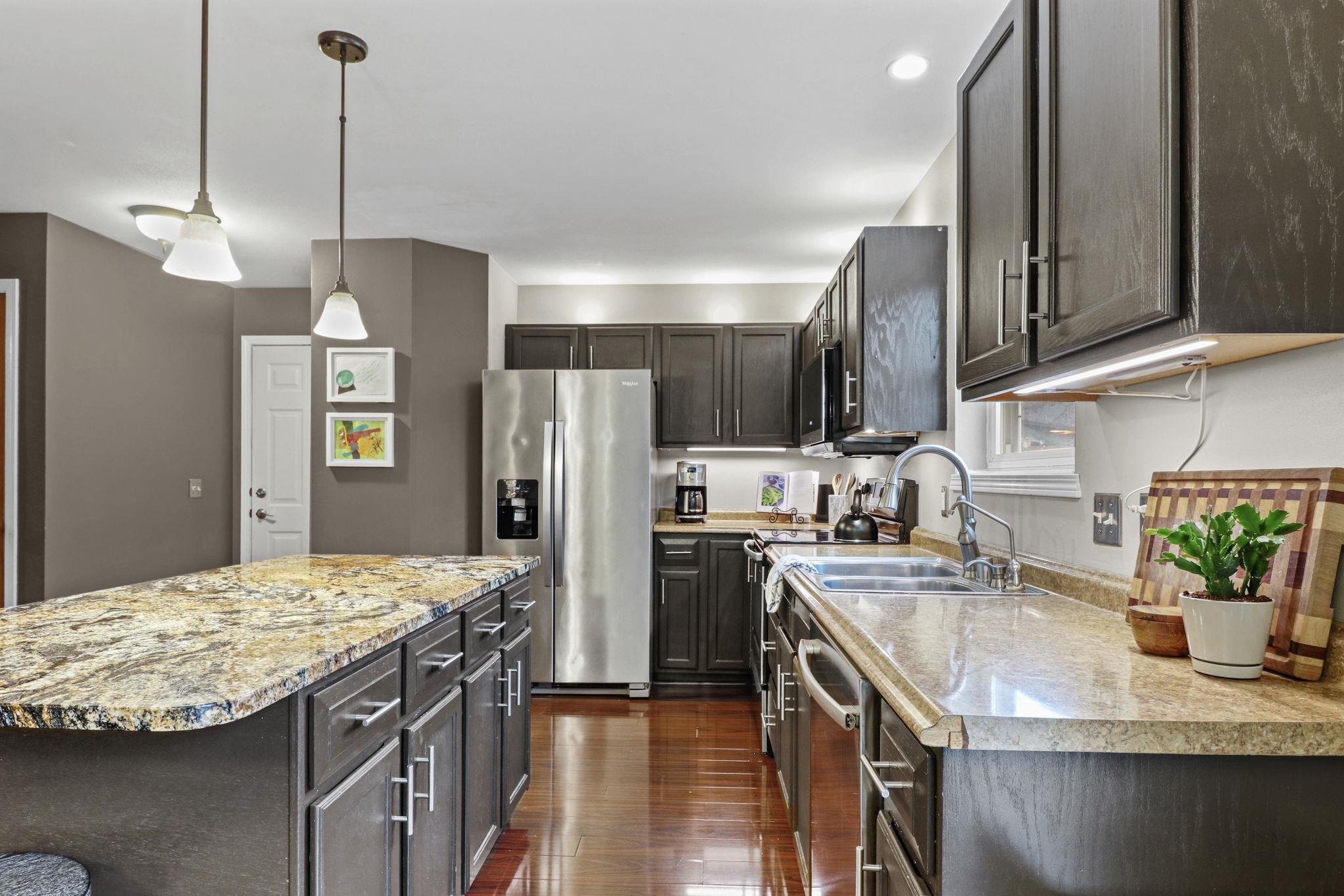 5405 Golden Leaf Trail