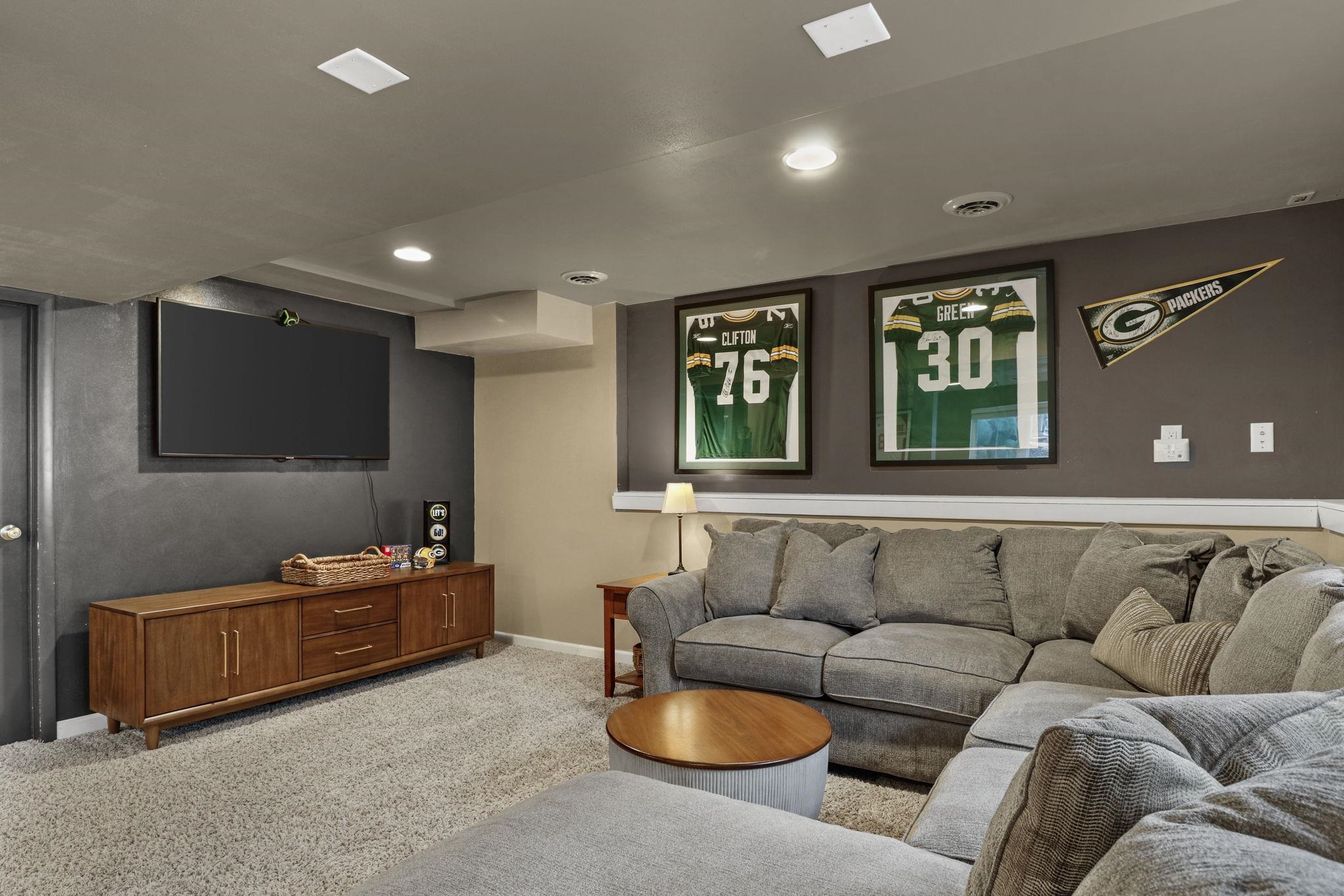 5405 Golden Leaf Trail