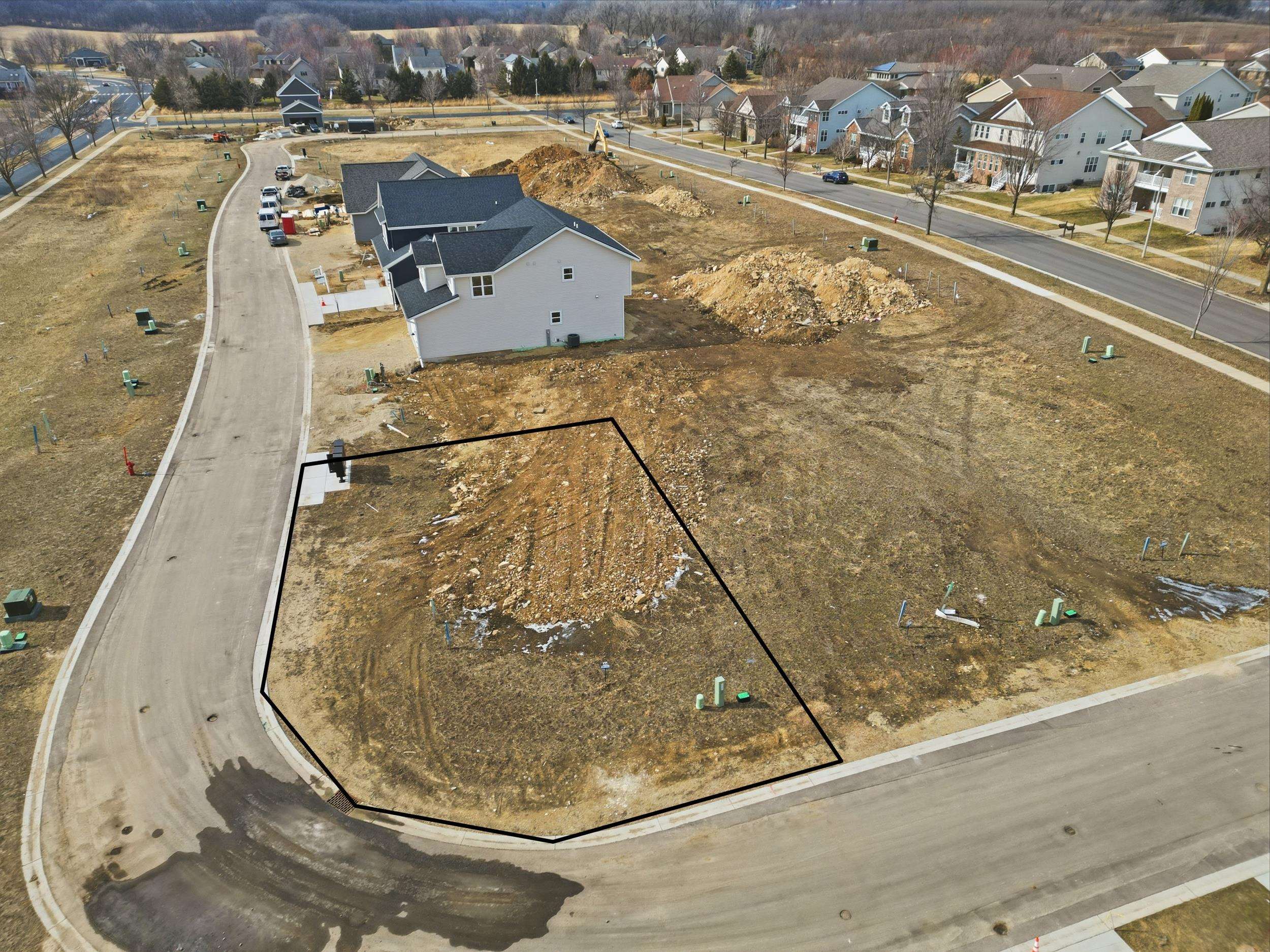 Lot 44 - 5210 Inspiration Way