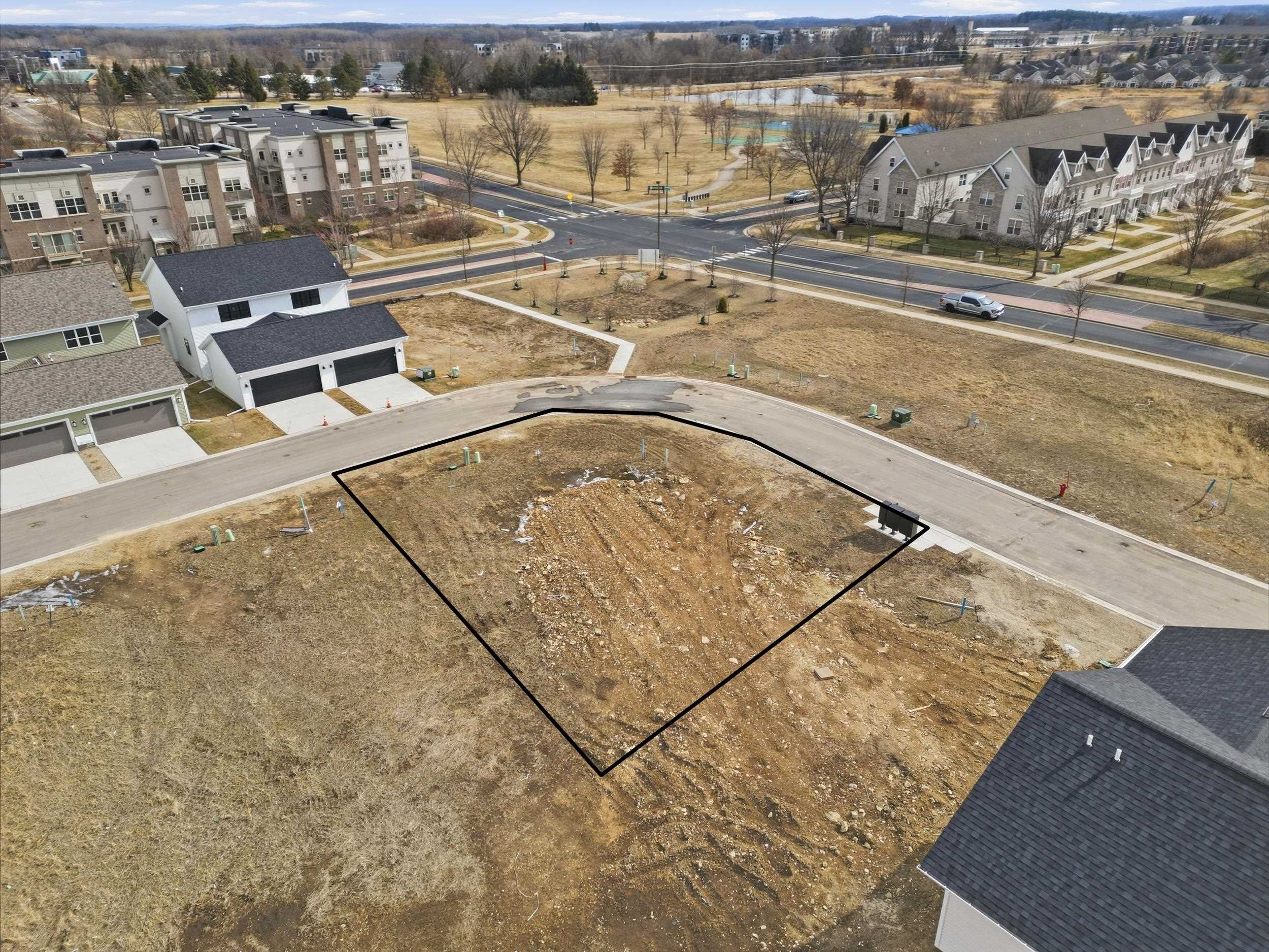 Lot 44 - 5210 Inspiration Way