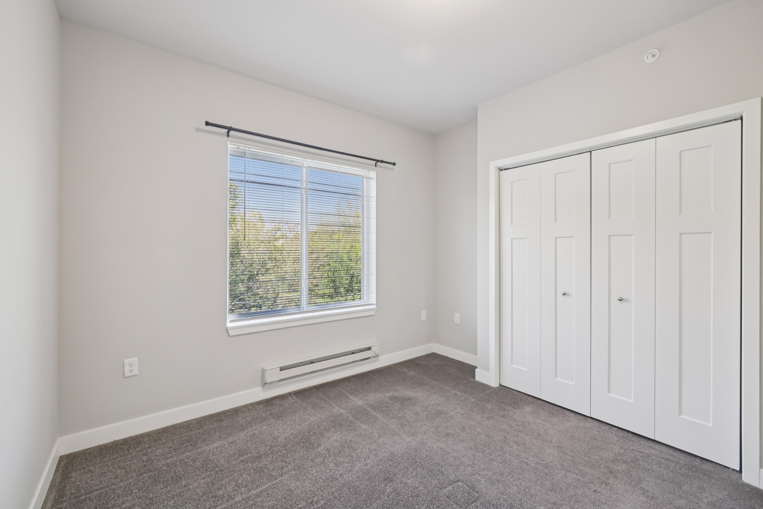 1601 N Windsor Avenue Unit: 209
